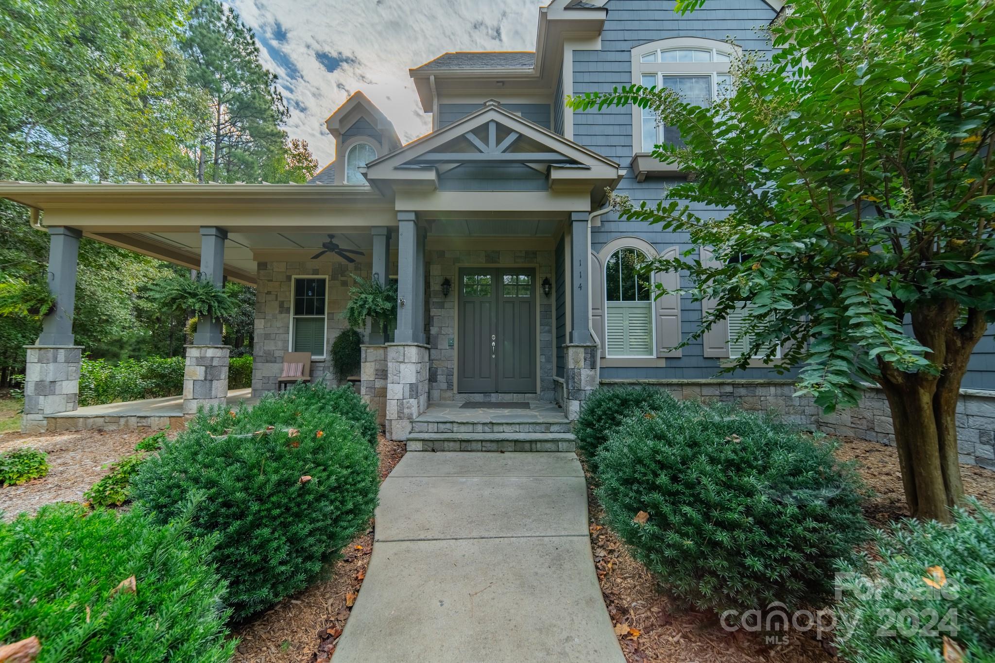 114 Hammersmith Farm Lane Unit: 528