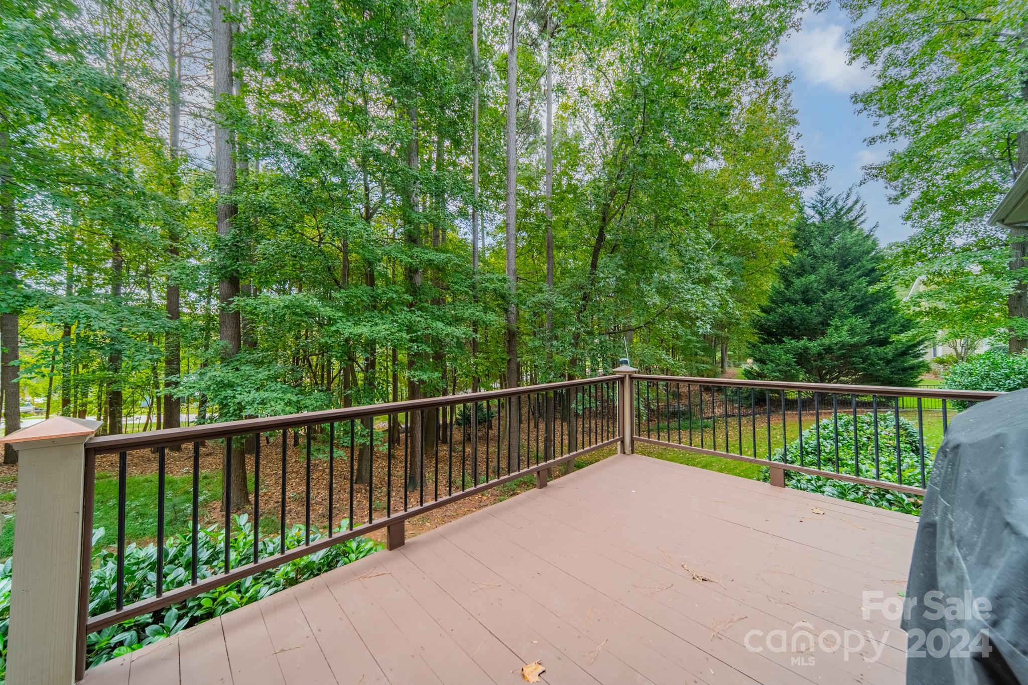 114 Hammersmith Farm Lane Unit: 528