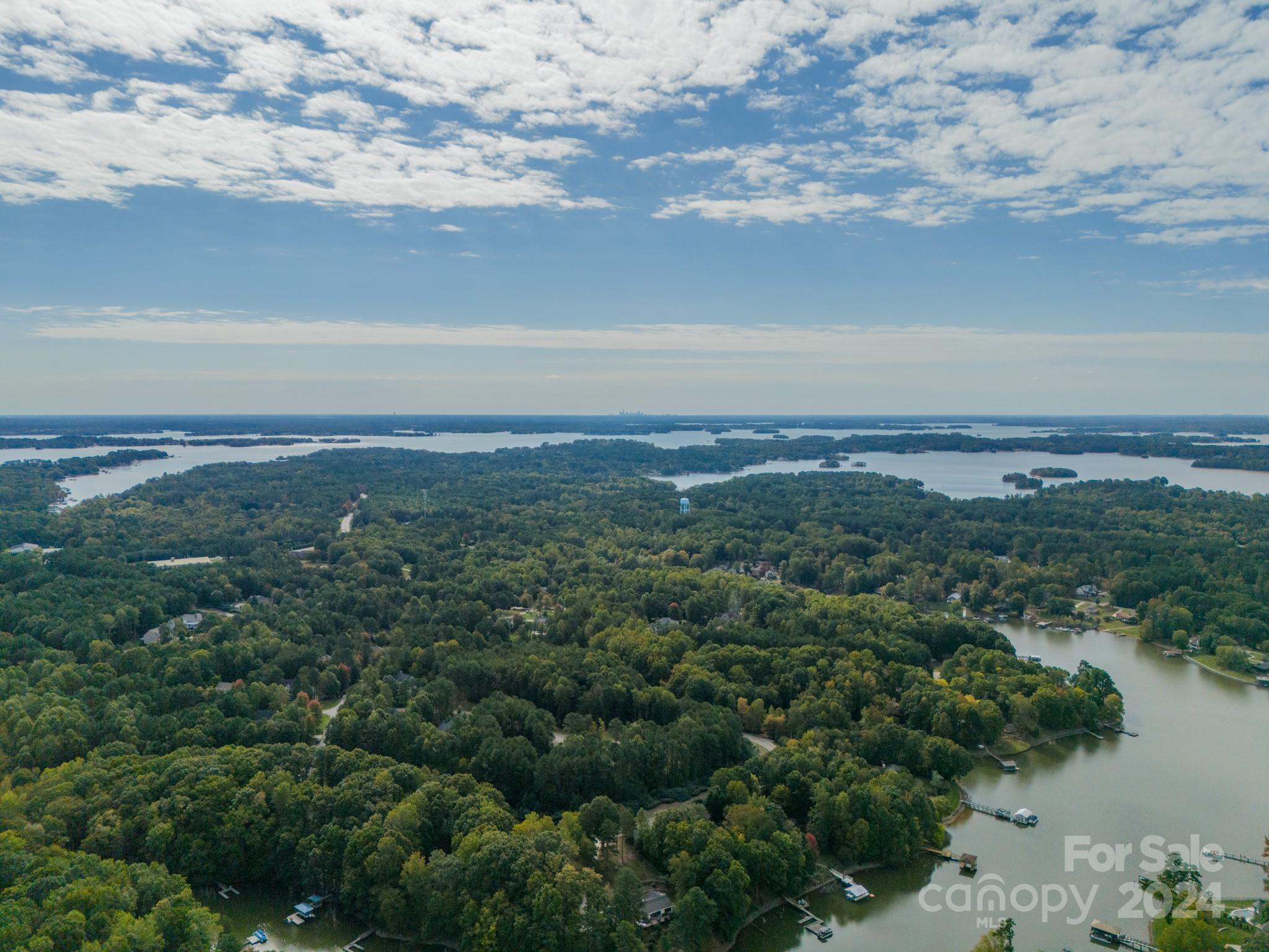 114 Hammersmith Farm Lane Unit: 528