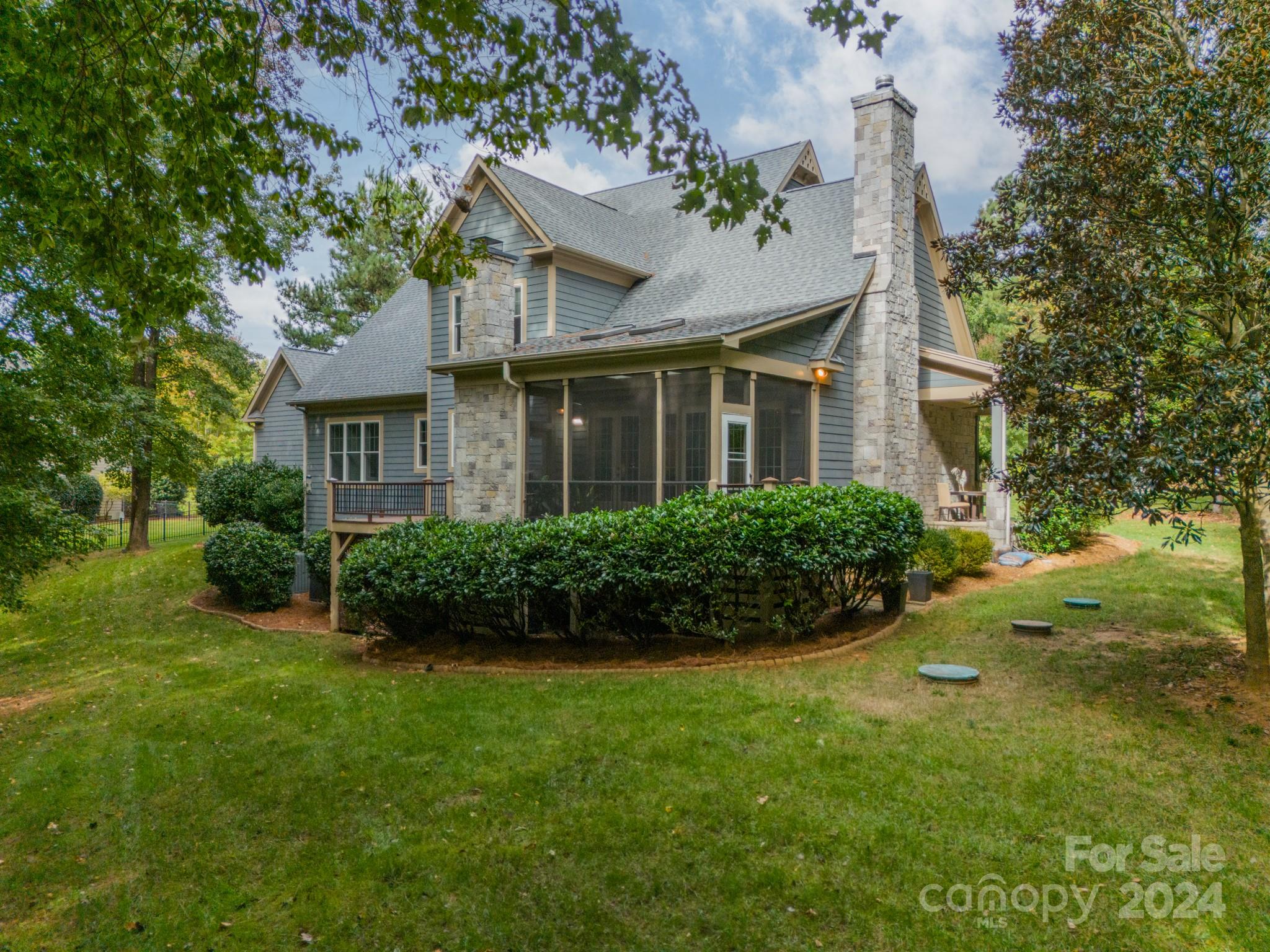 114 Hammersmith Farm Lane Unit: 528