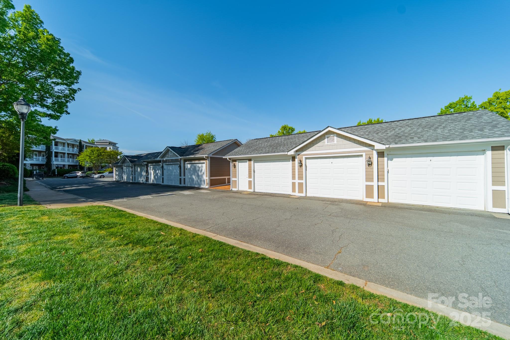 637 Williamson Road Unit: 309