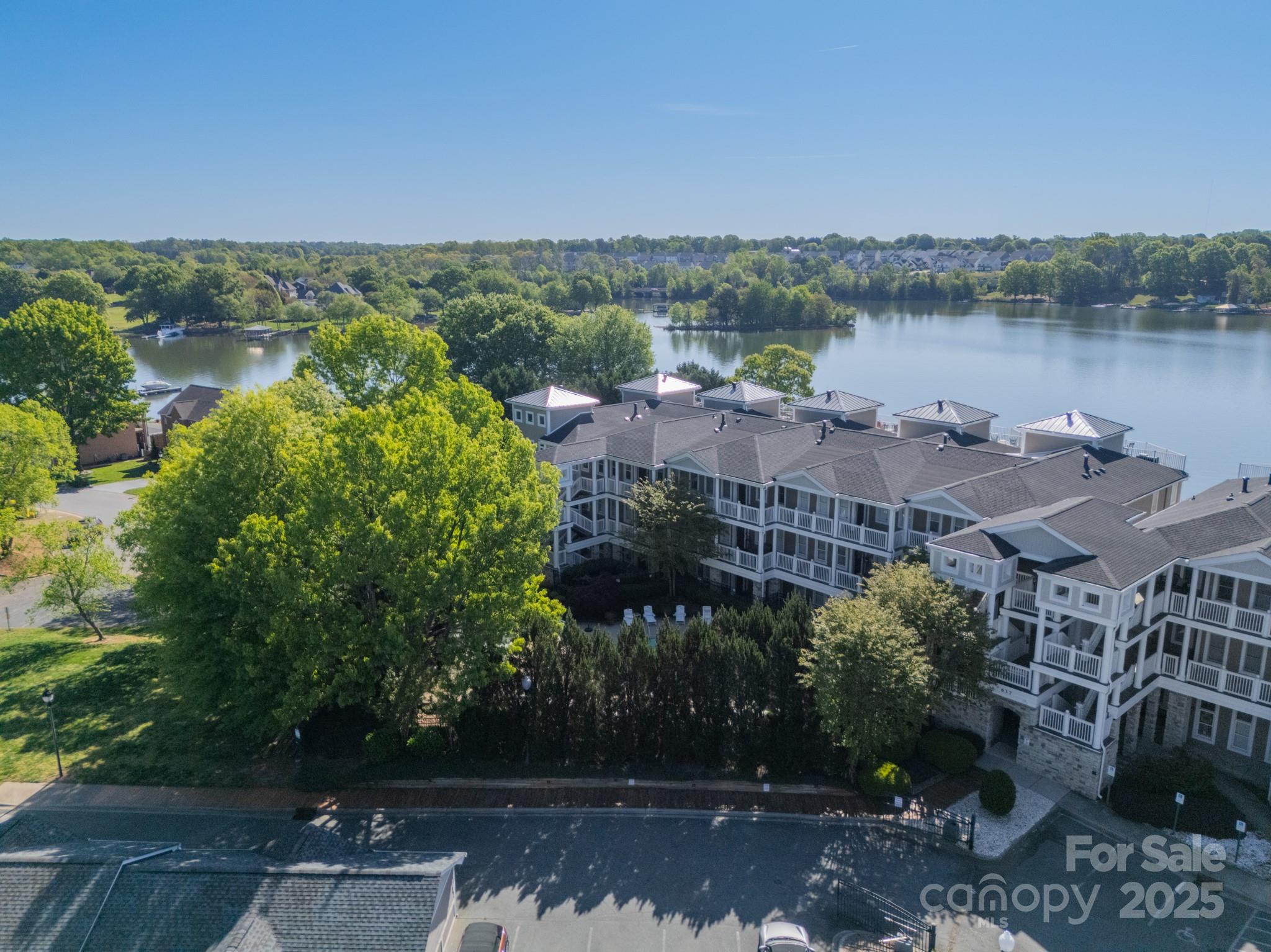 637 Williamson Road Unit: 309