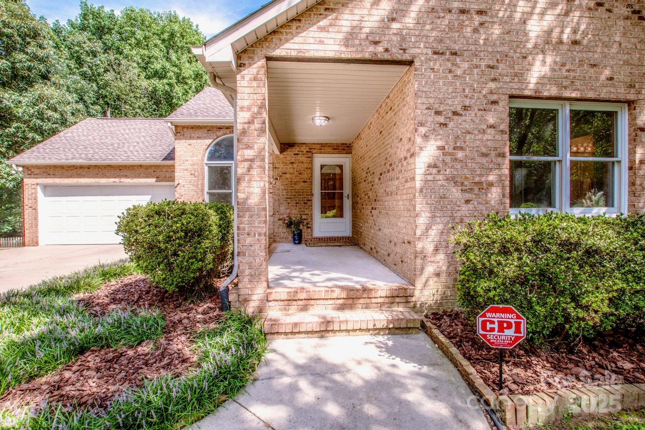 152 Kingfisher Drive