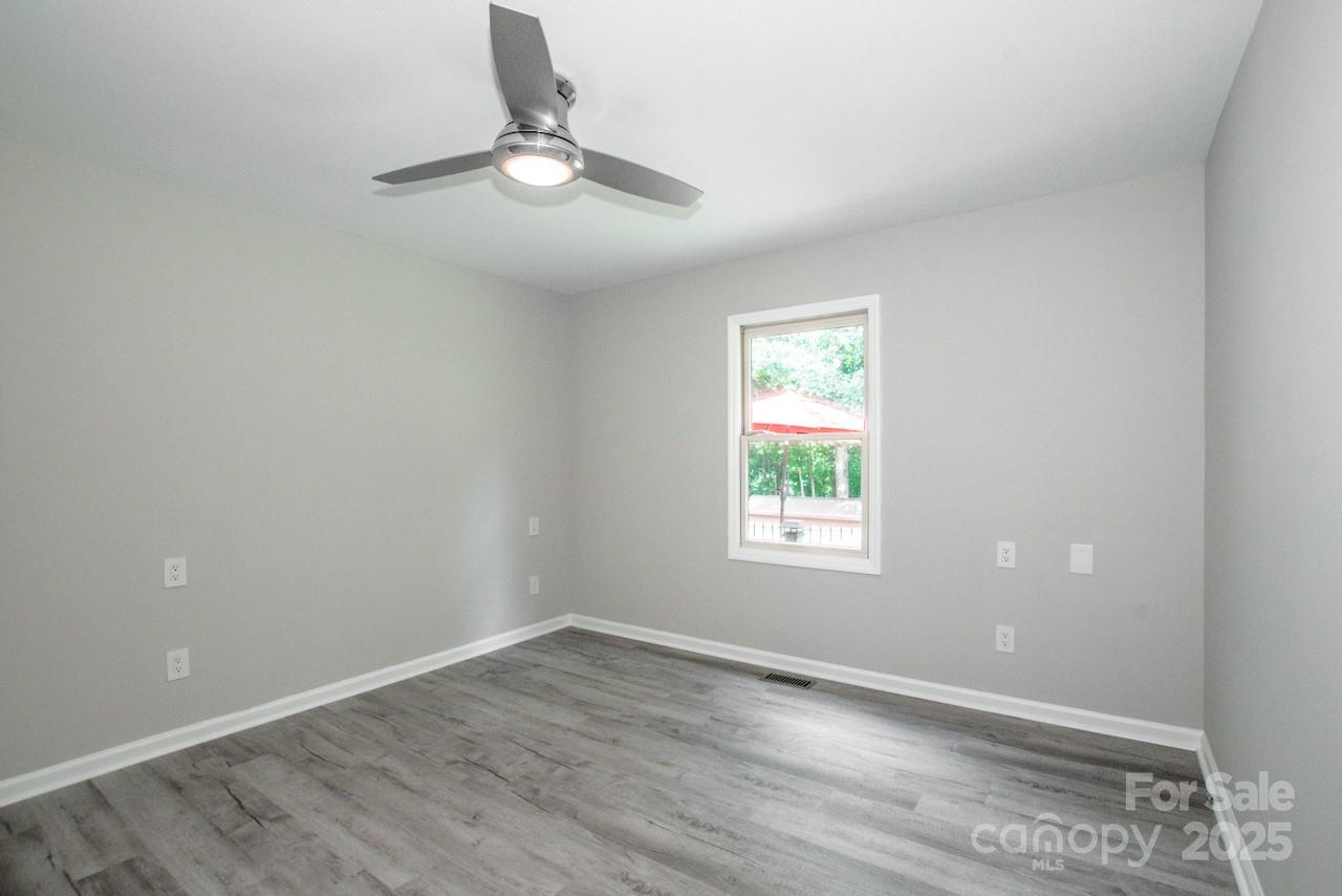 152 Kingfisher Drive