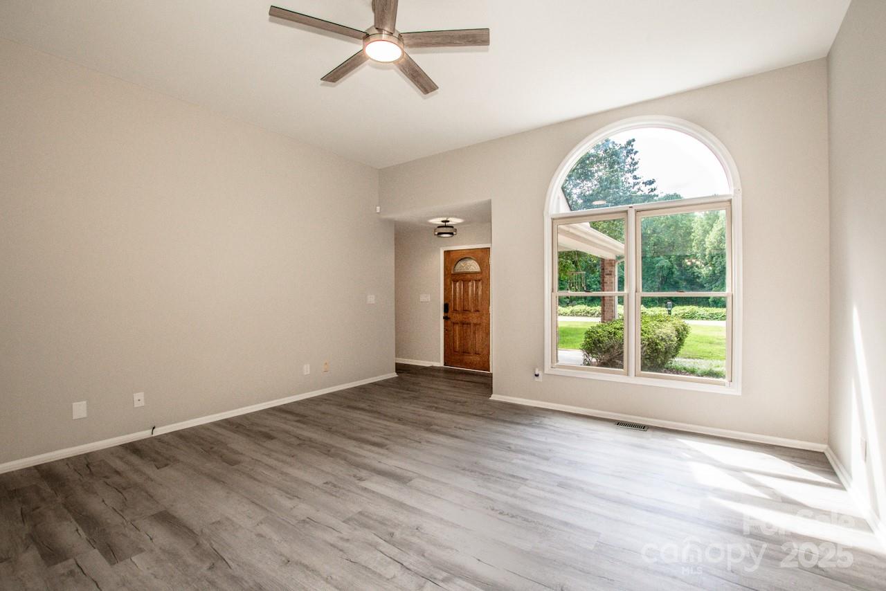 152 Kingfisher Drive