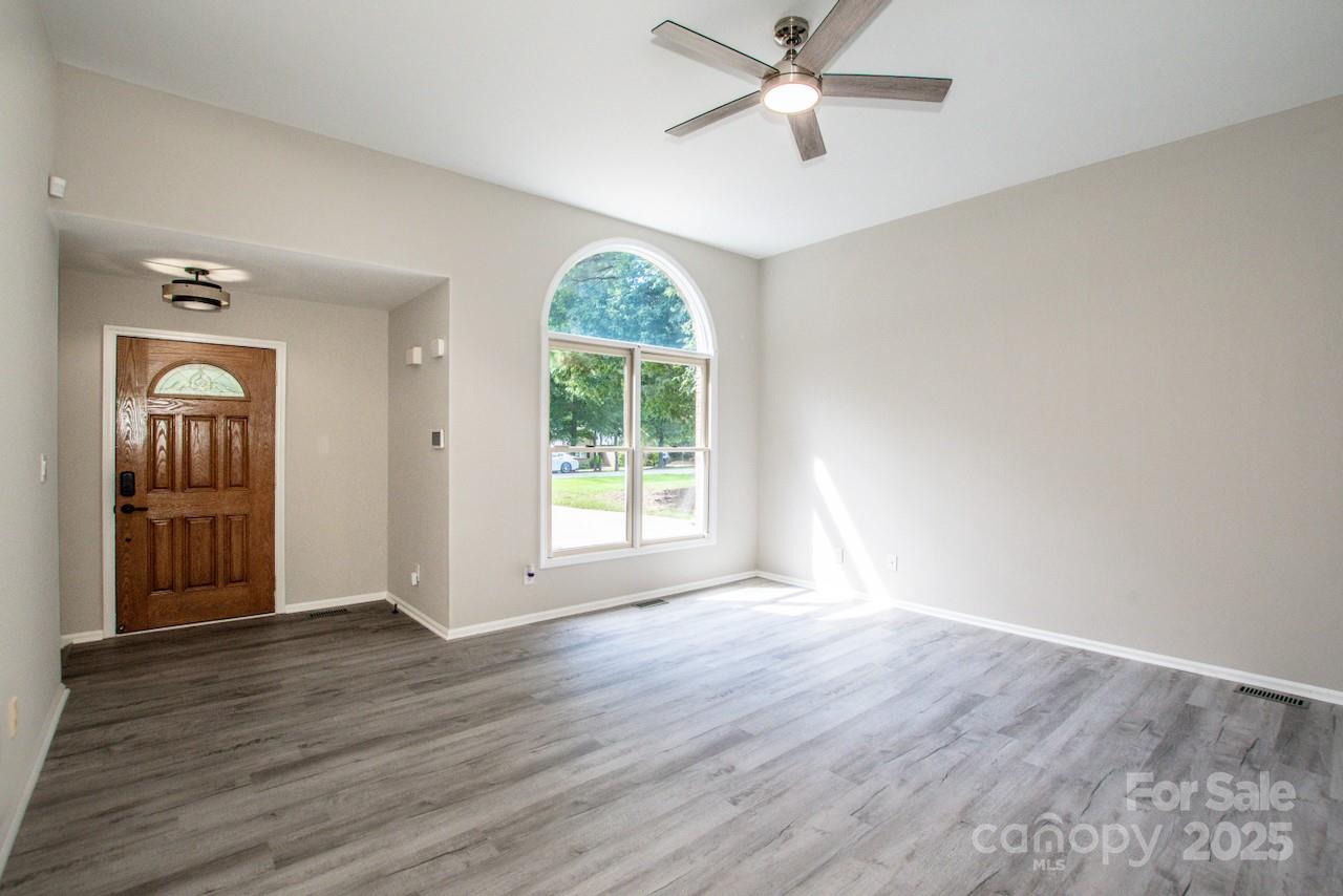 152 Kingfisher Drive