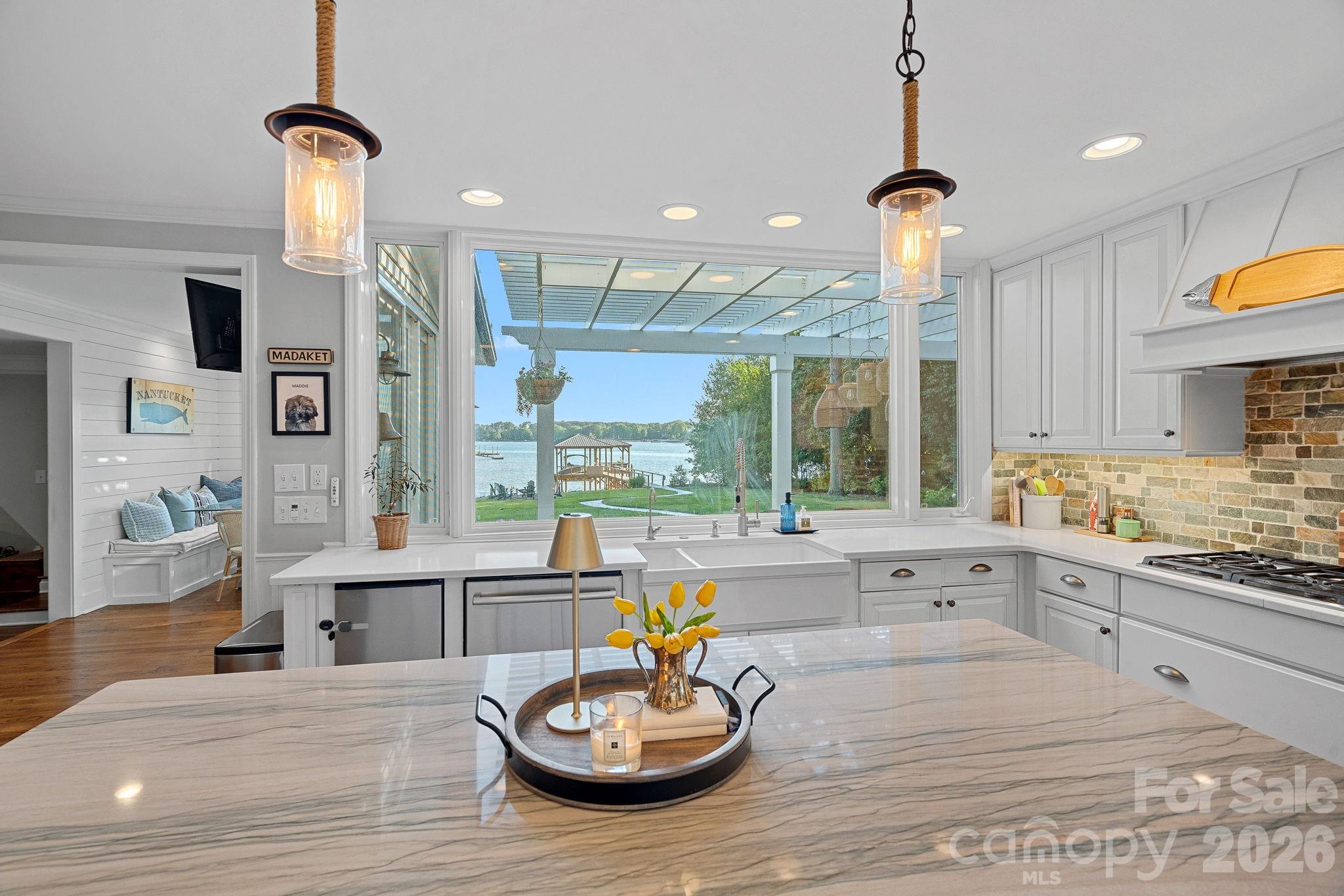 107 Beachview Drive