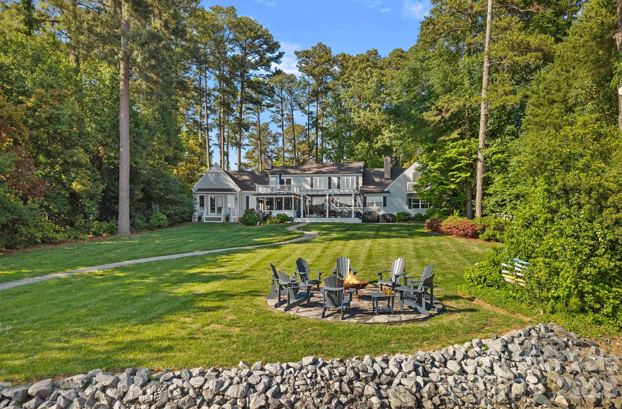 107 Beachview Drive