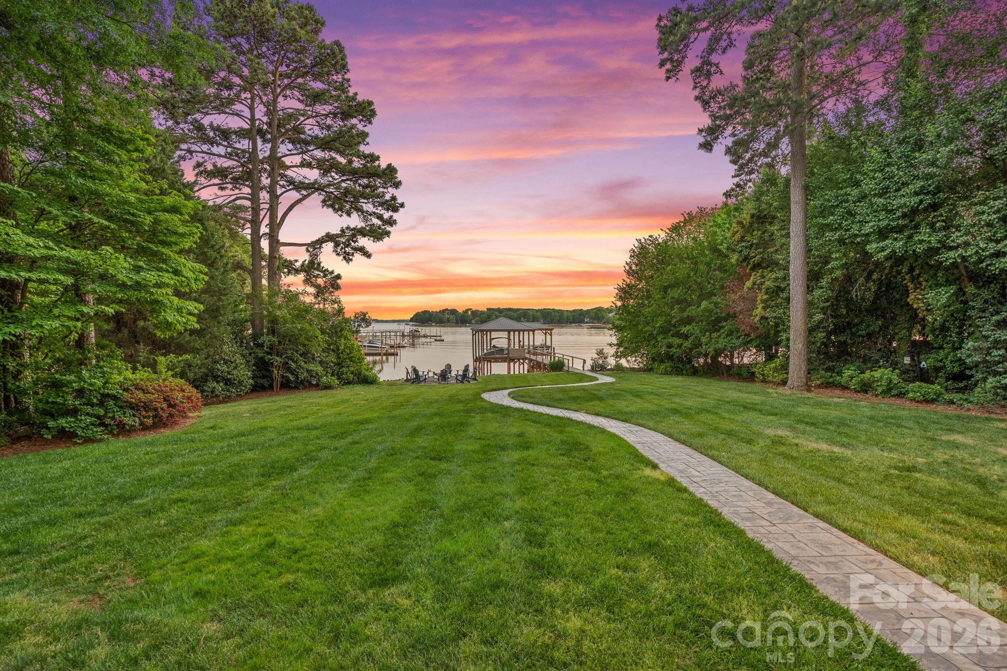 107 Beachview Drive