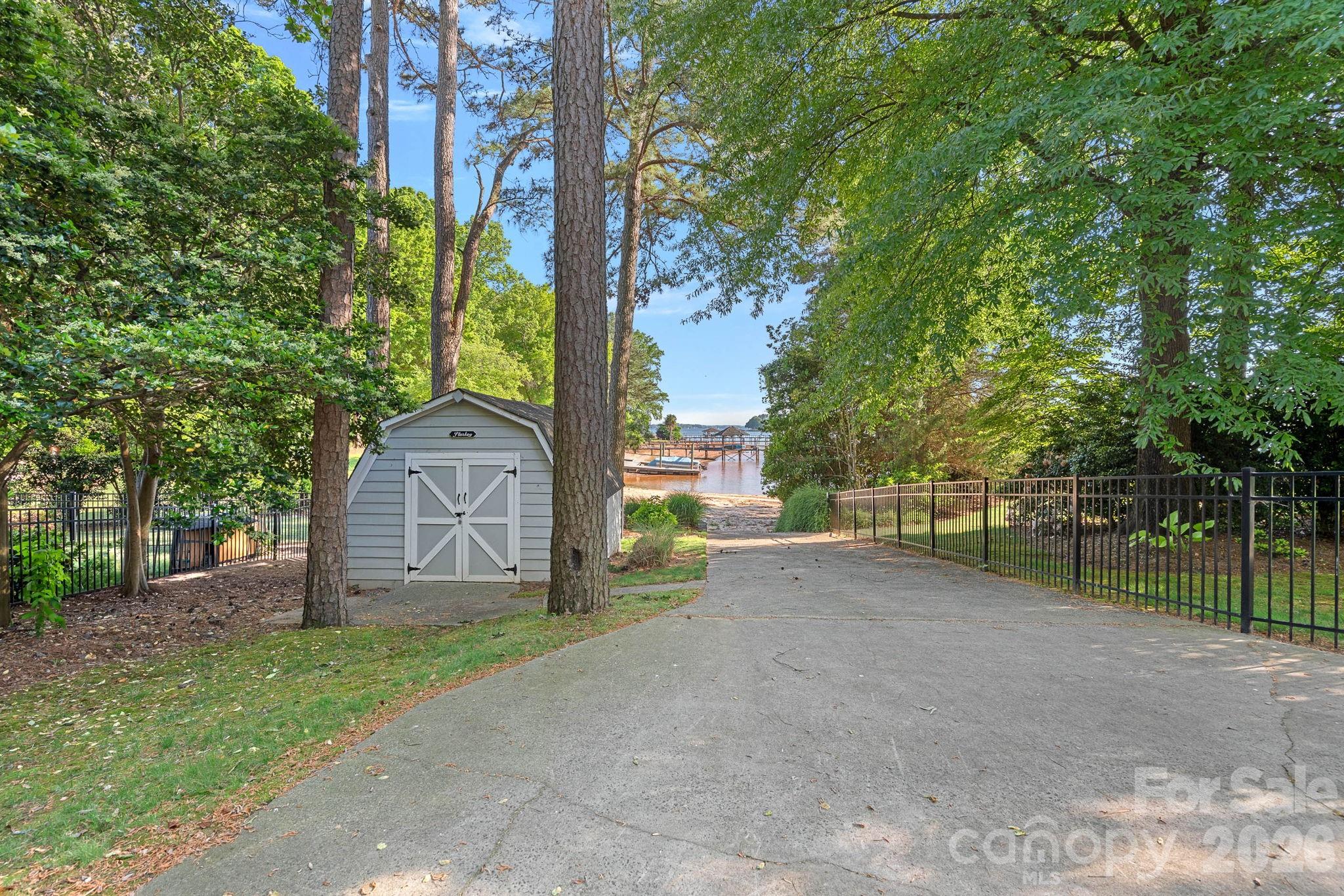107 Beachview Drive