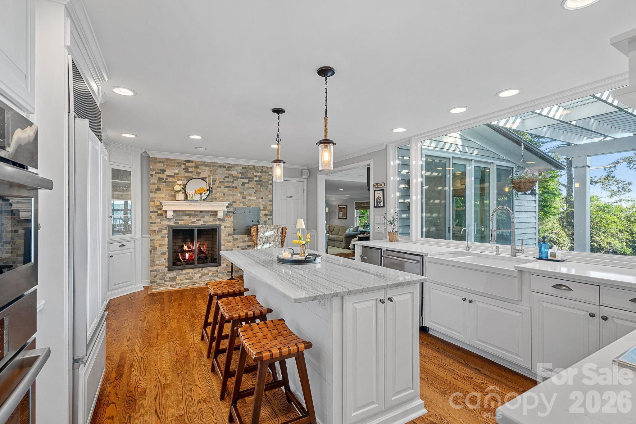 107 Beachview Drive