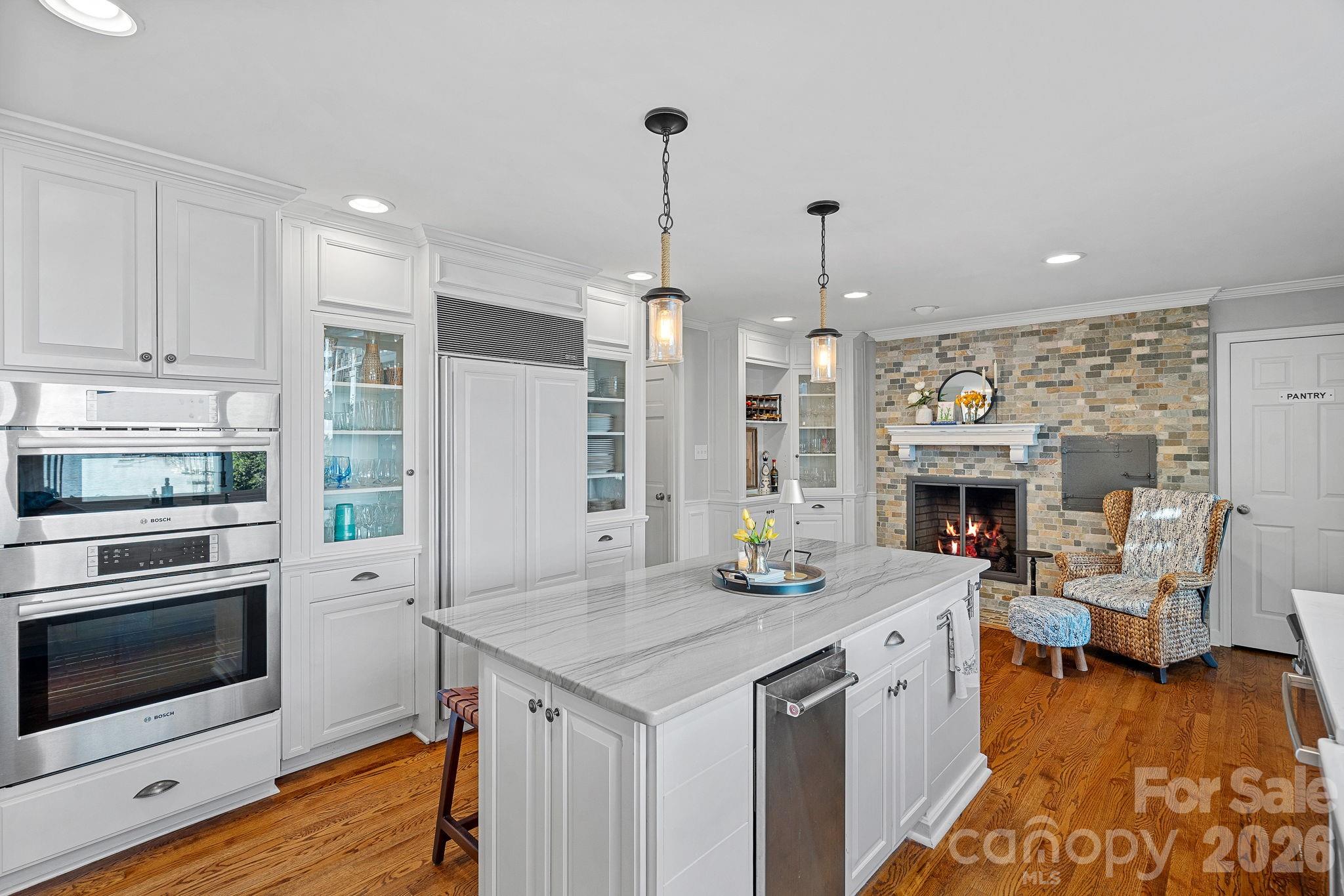 107 Beachview Drive