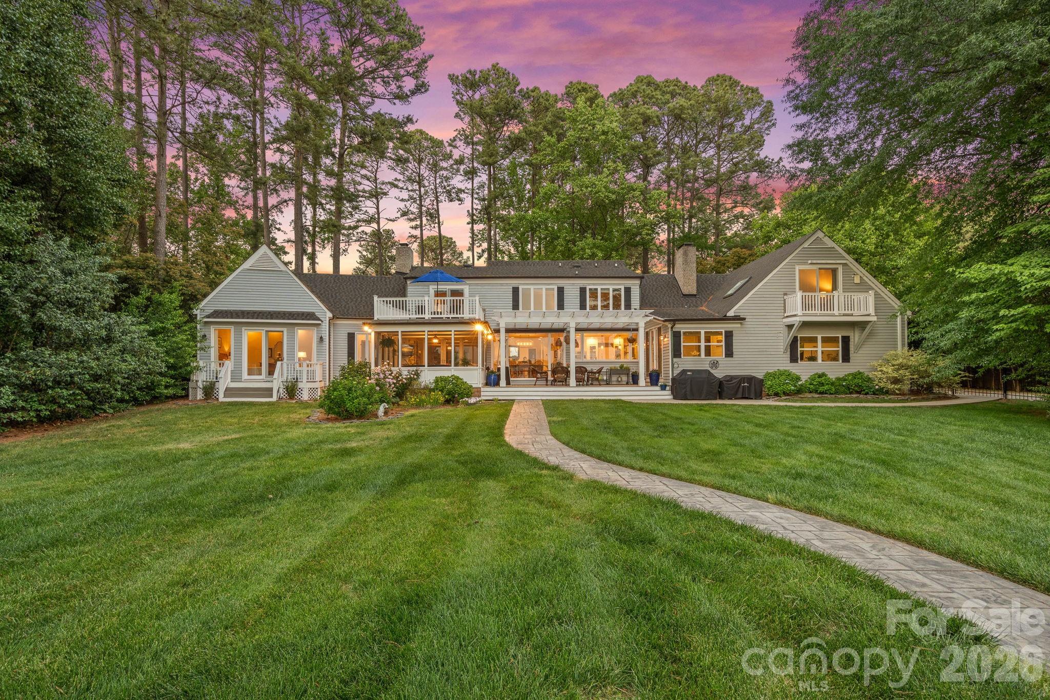 107 Beachview Drive