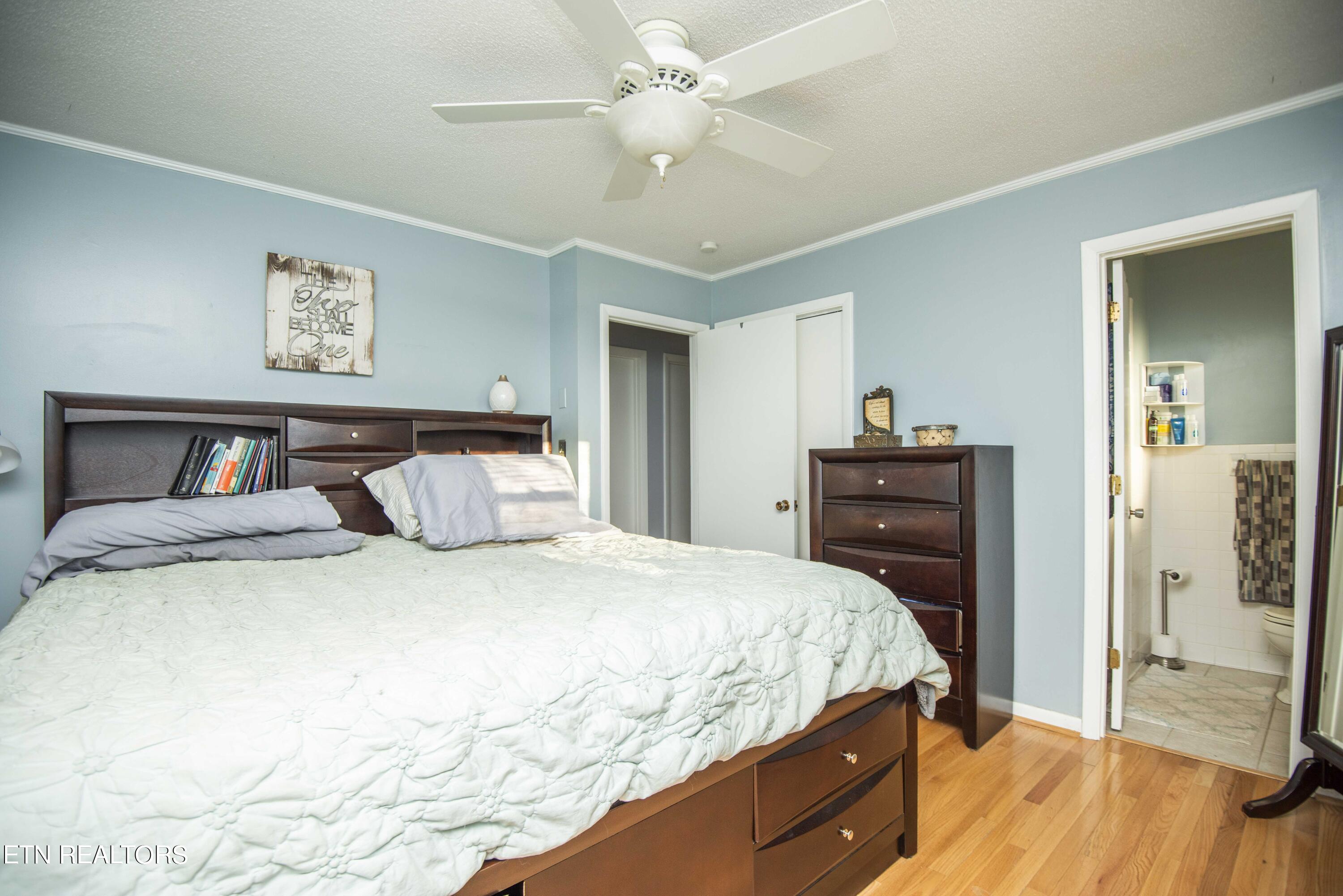 6408 Flintrock Circle