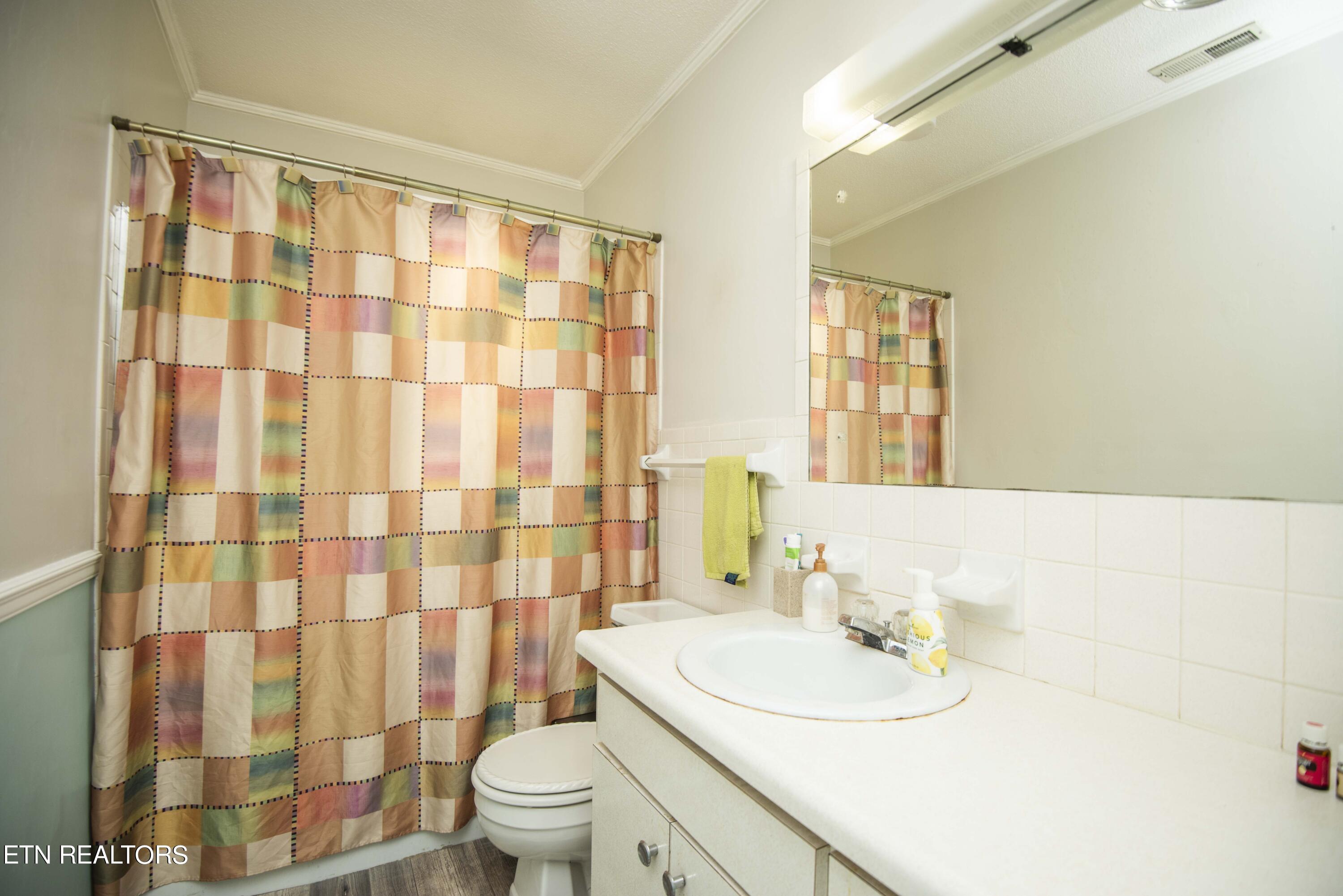 6408 Flintrock Circle