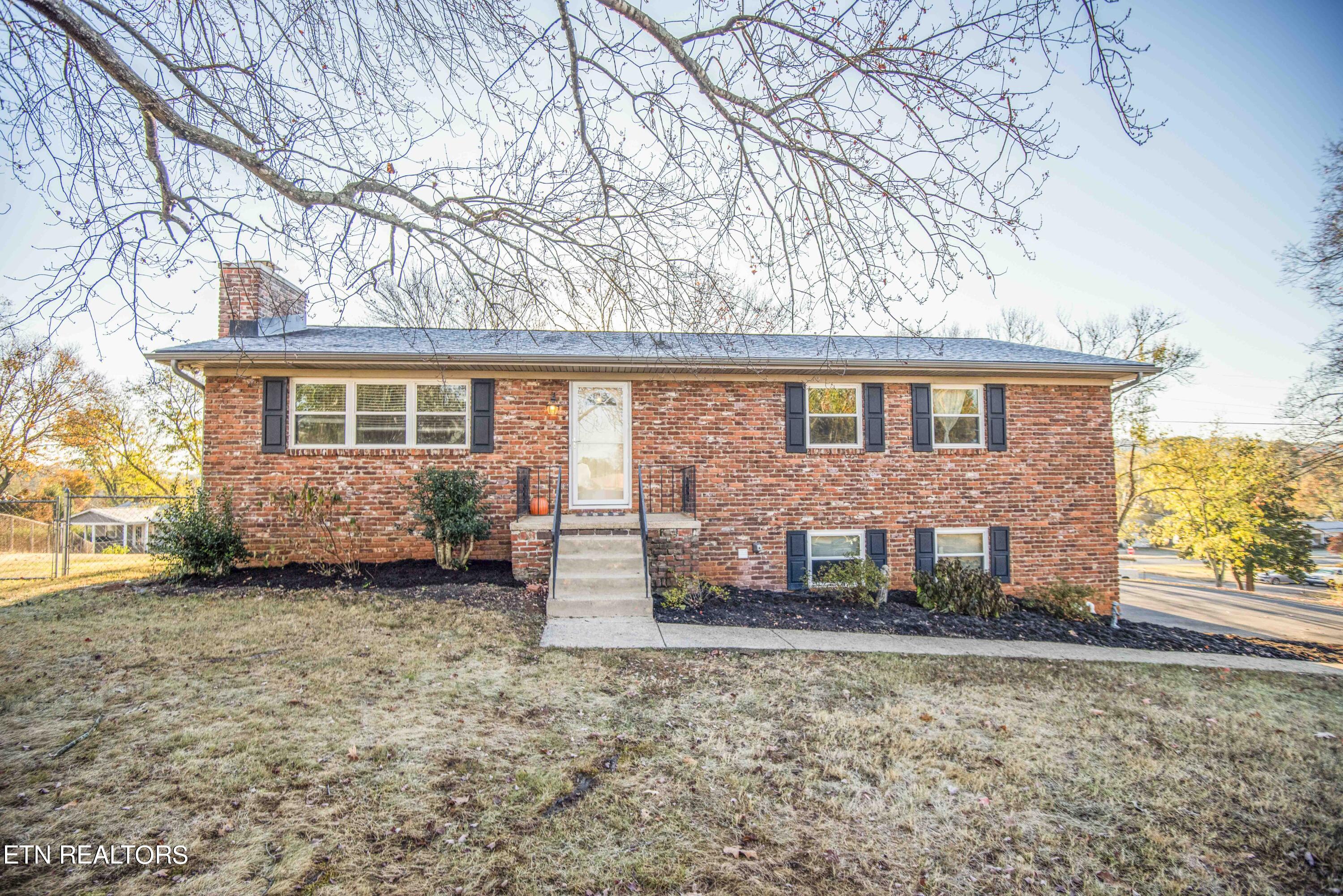 6408 Flintrock Circle