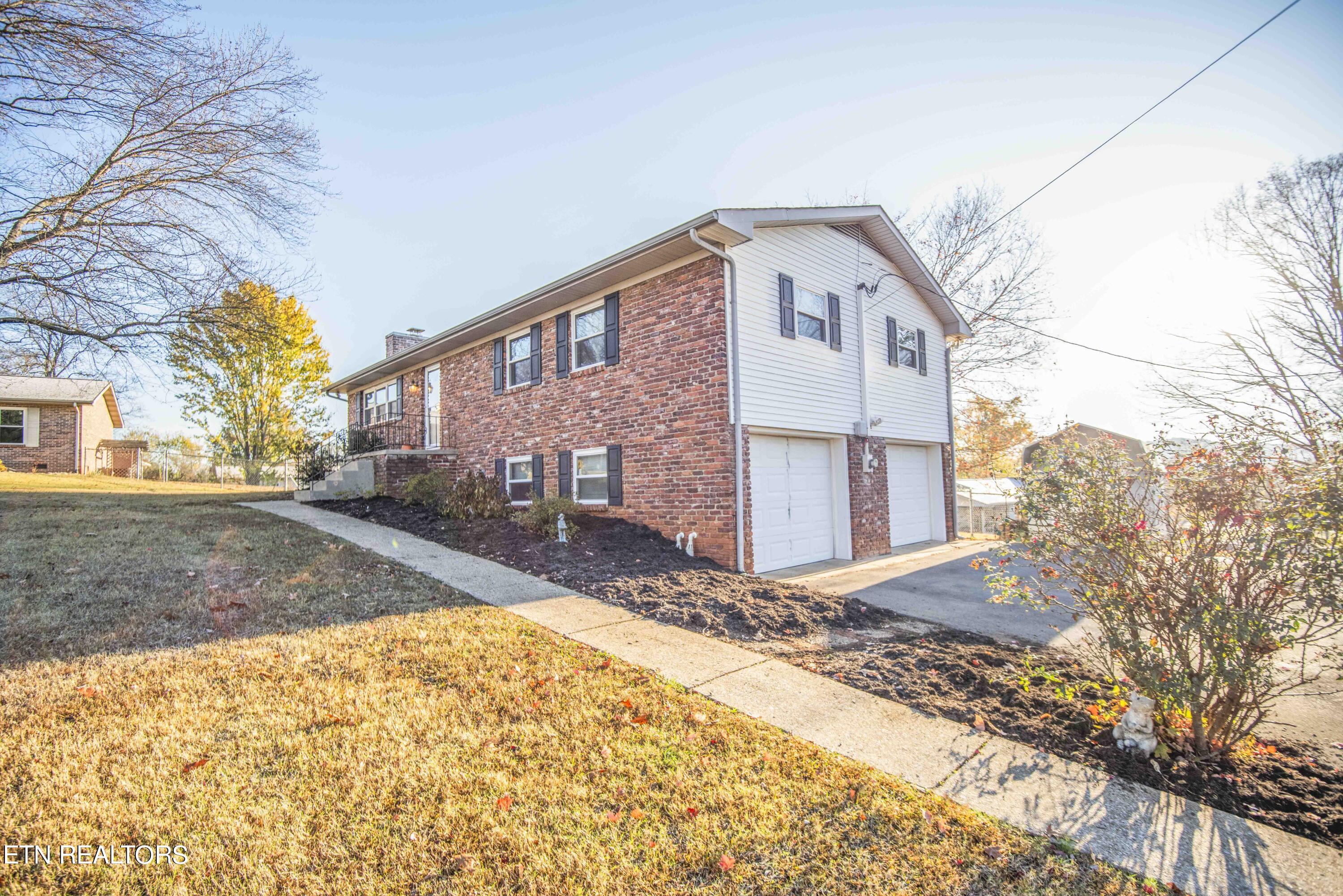 6408 Flintrock Circle