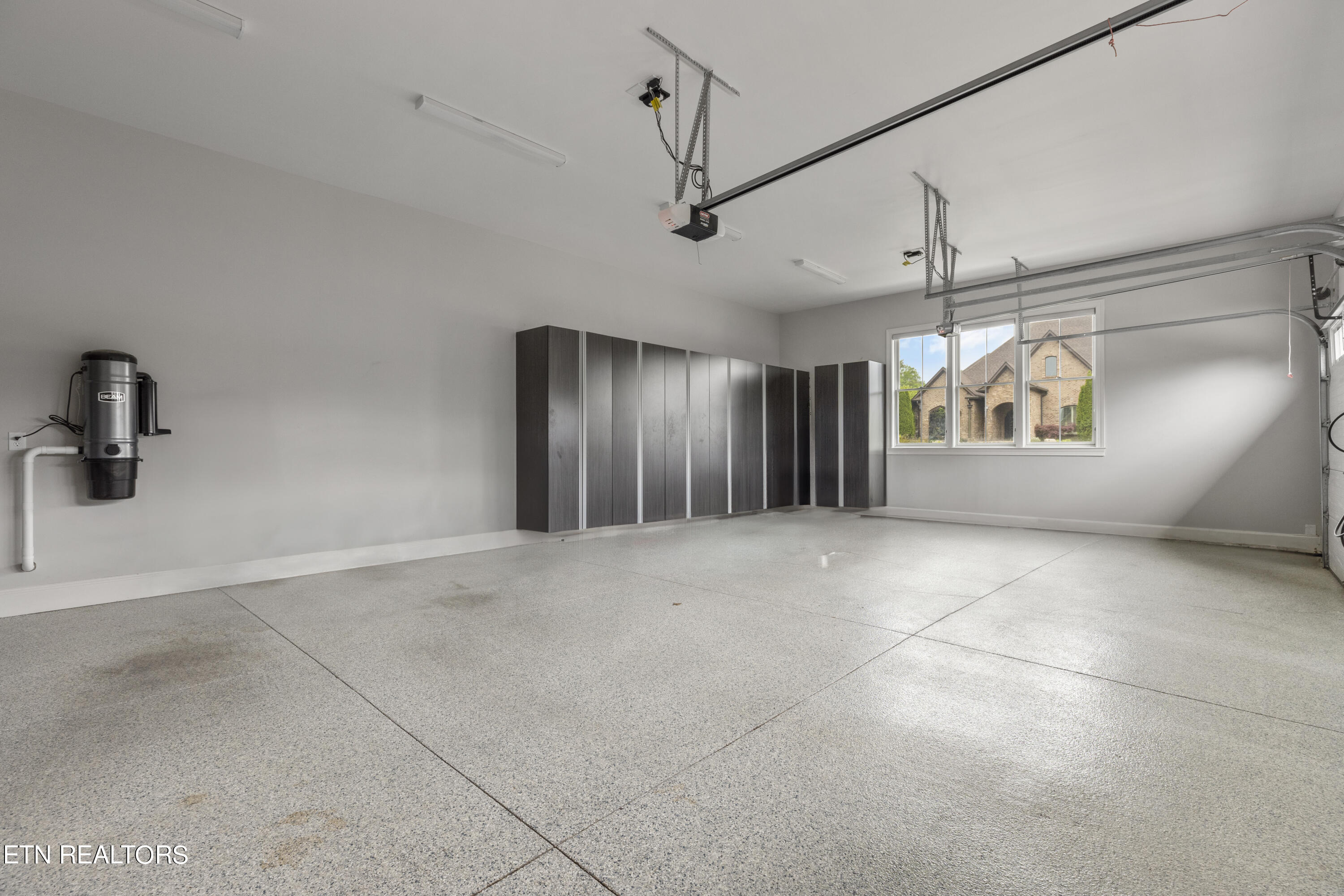 12506 Ivy Lake Drive