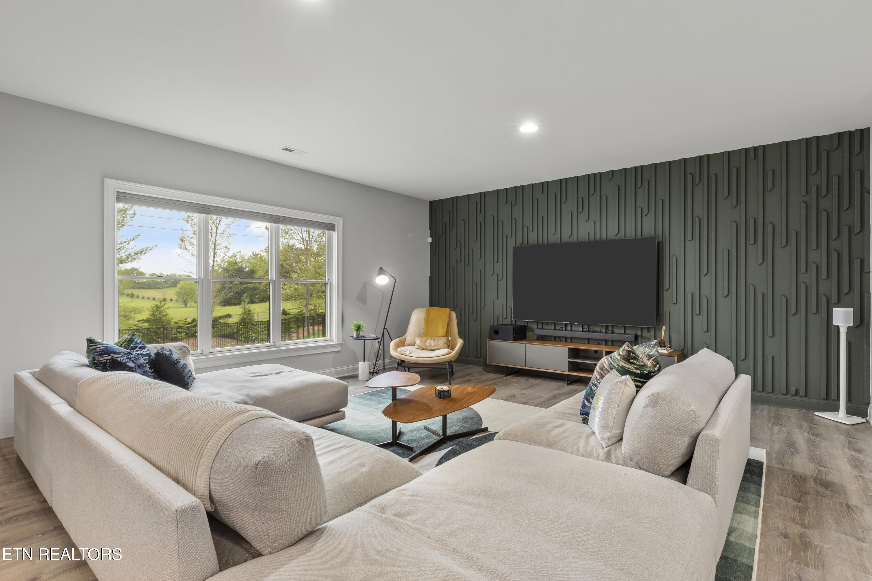 12506 Ivy Lake Drive