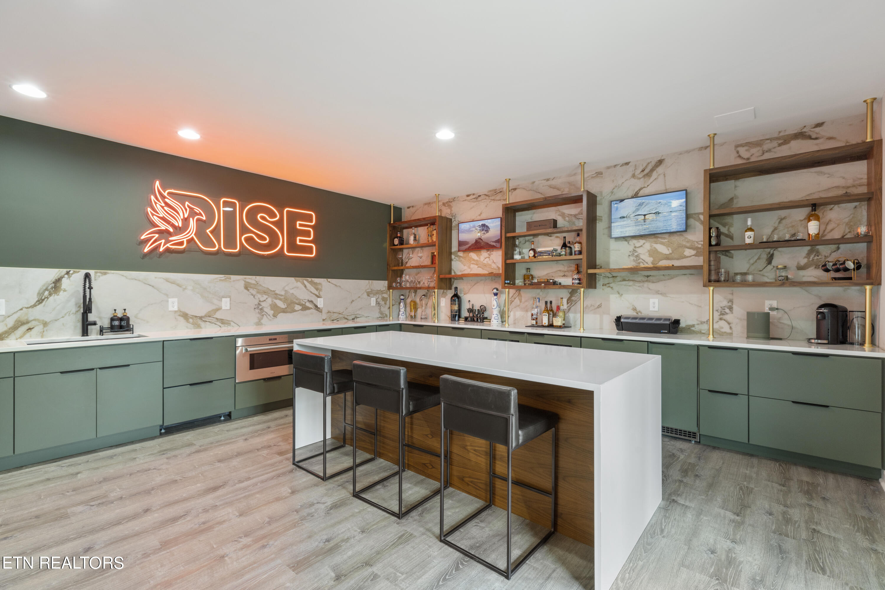 12506 Ivy Lake Drive