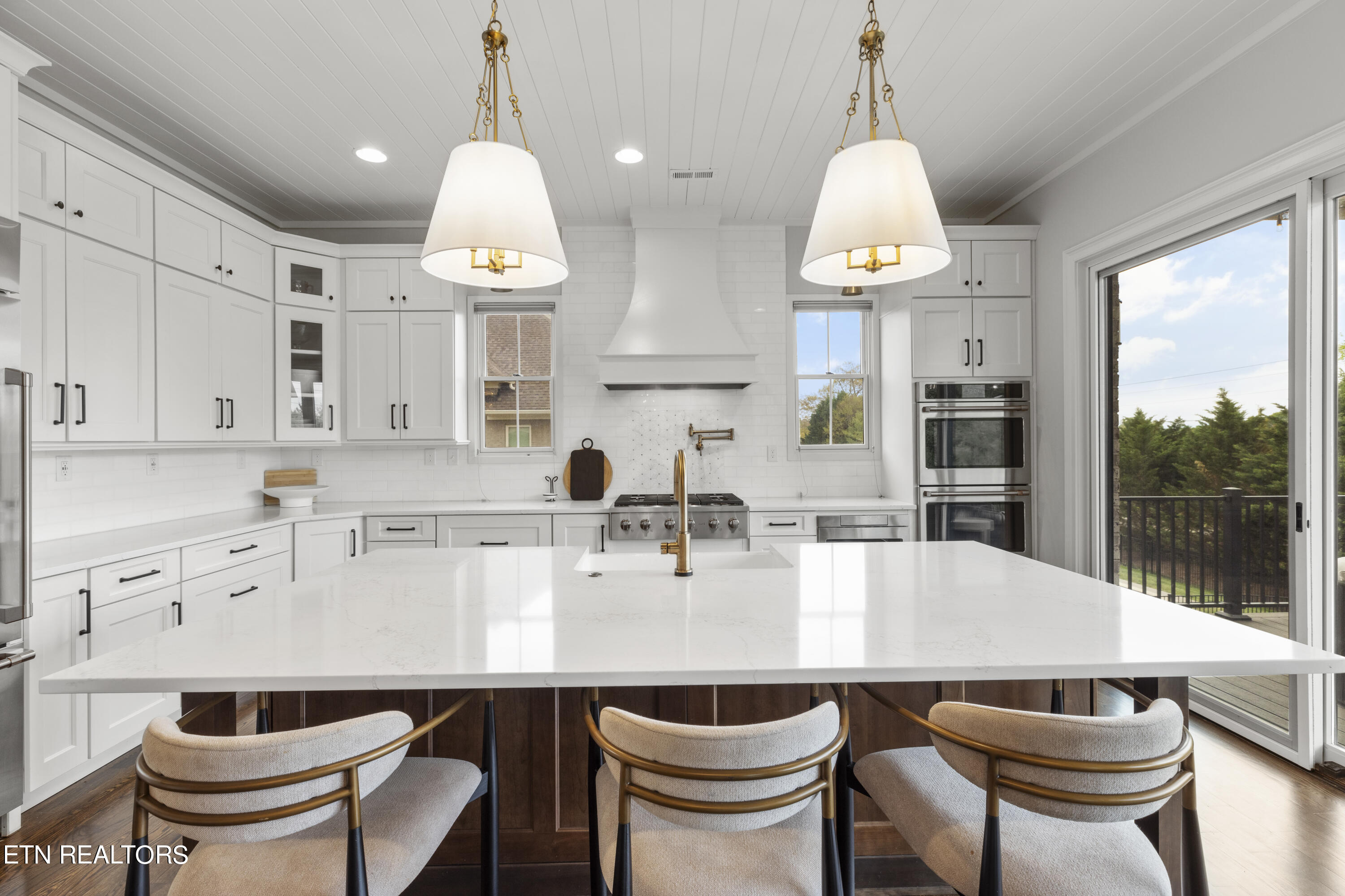 12506 Ivy Lake Drive