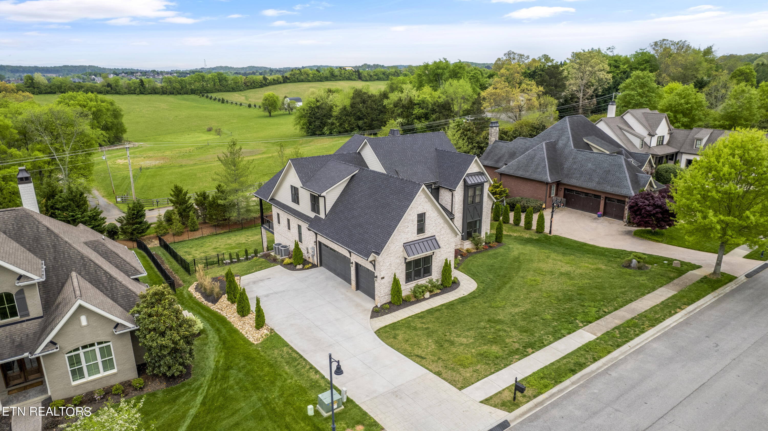 12506 Ivy Lake Drive