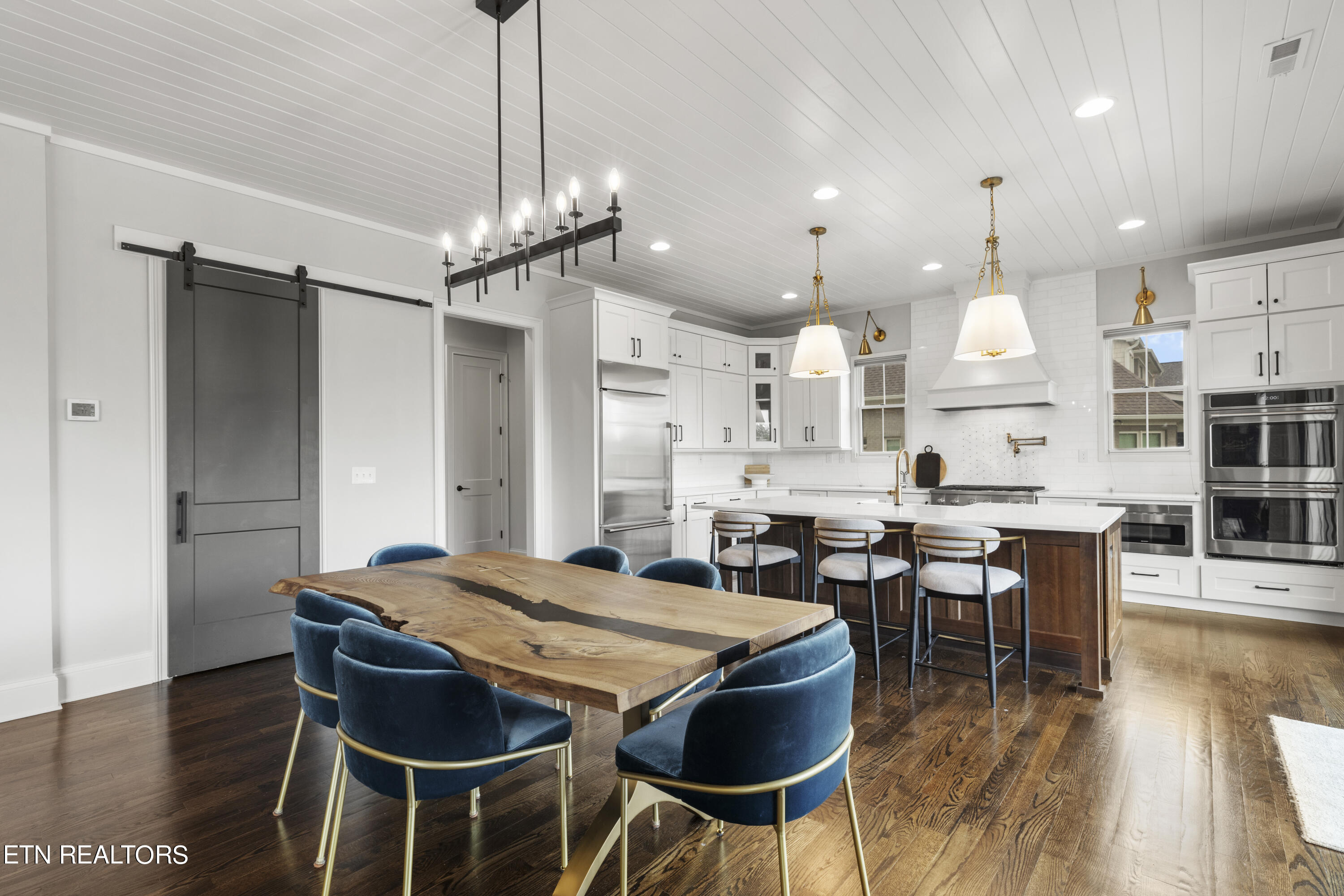 12506 Ivy Lake Drive