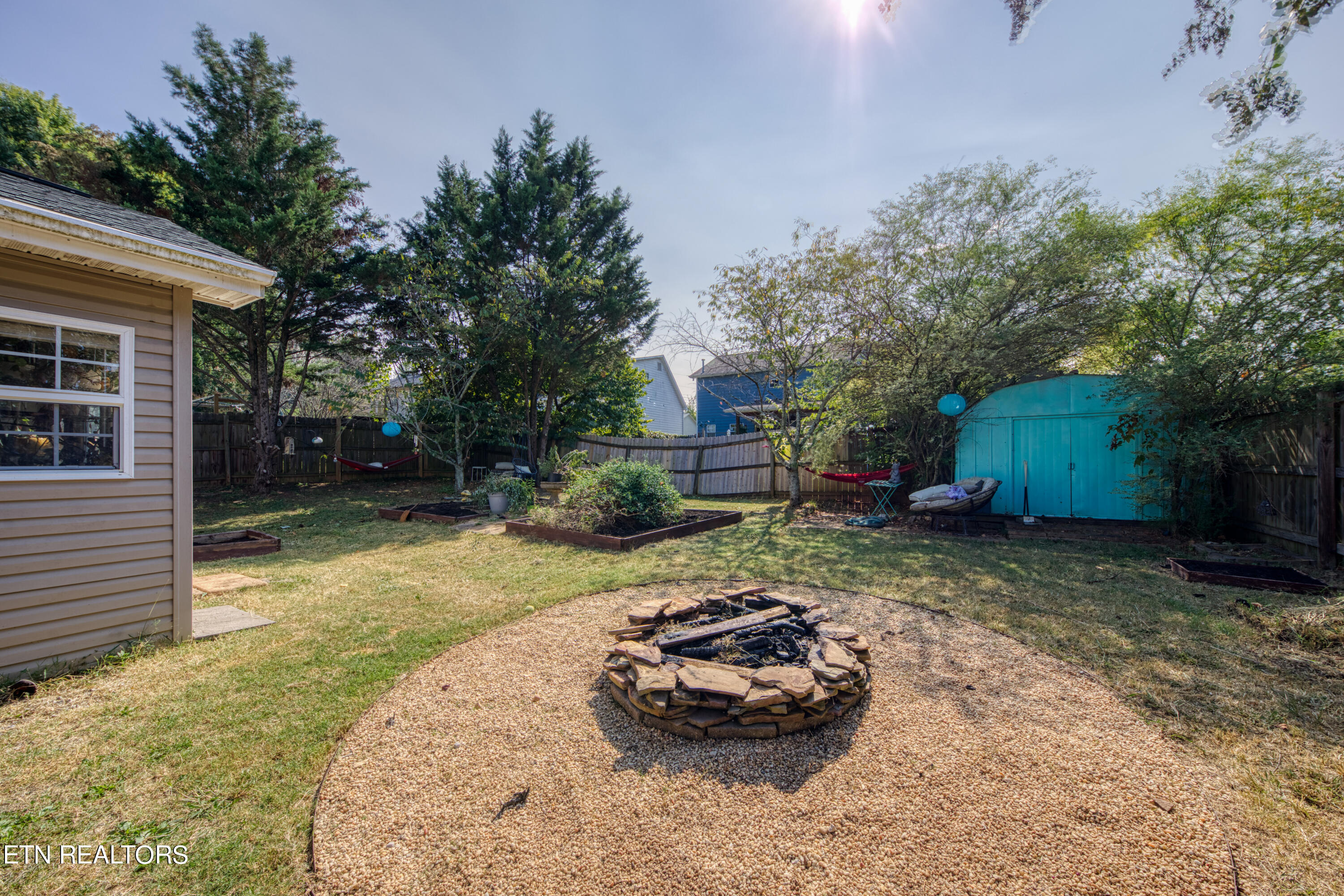 2412 Wadsworth Drive