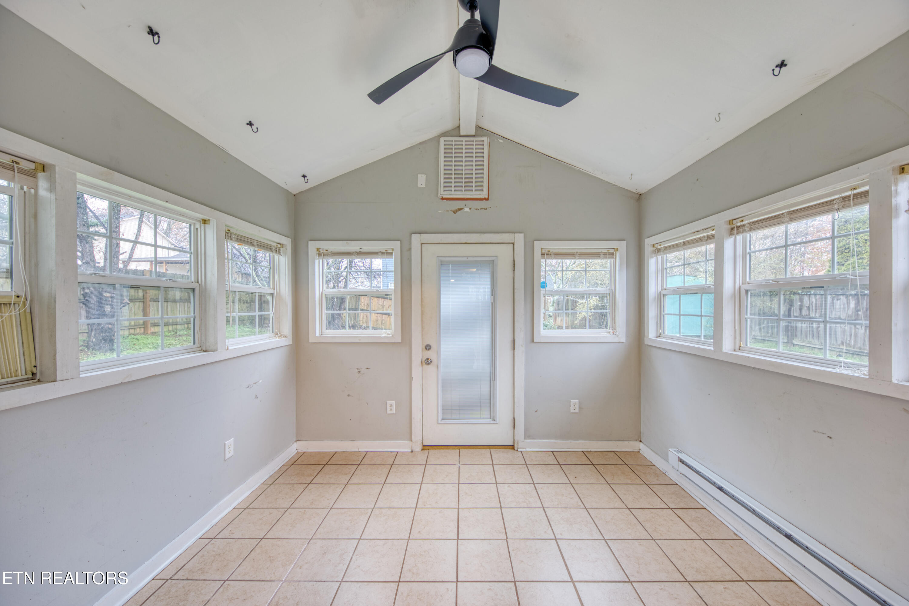 2412 Wadsworth Drive