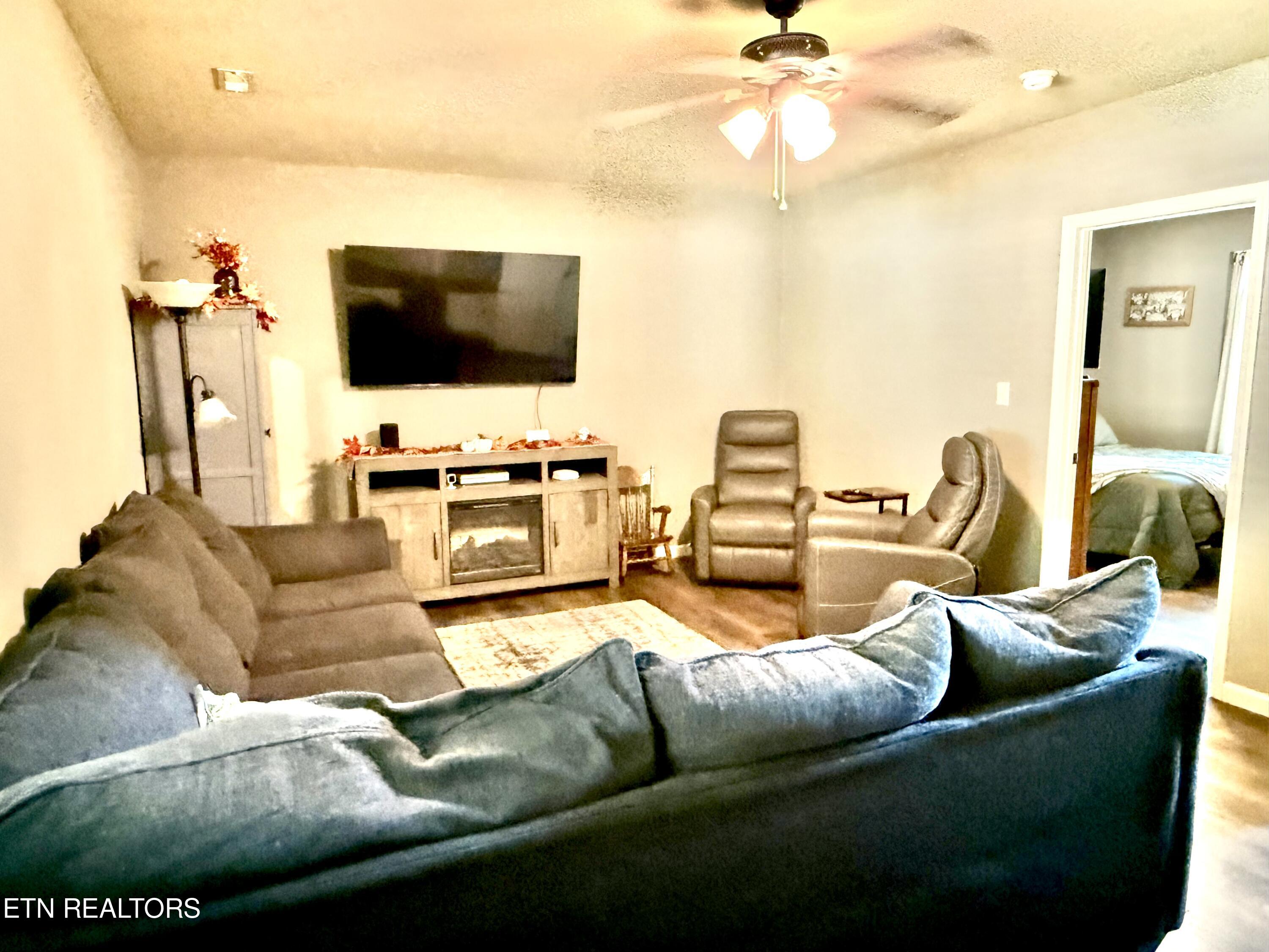 7148 Grizzly Creek Lane