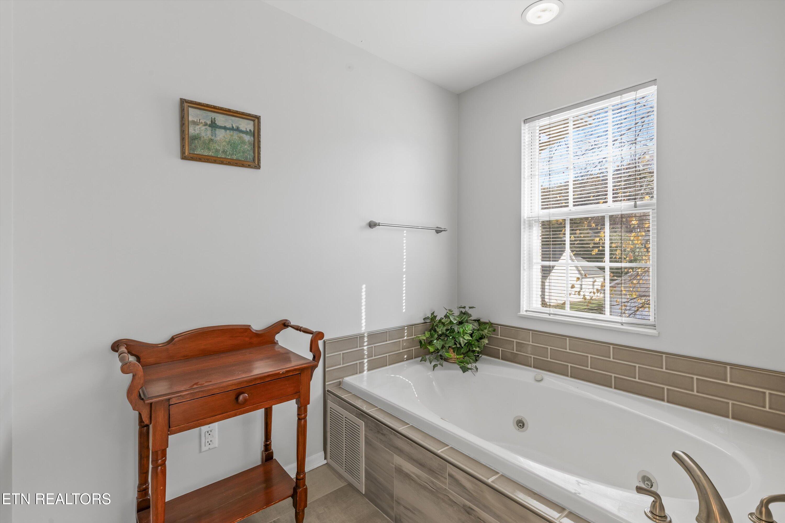 9541 Hoyle Beals Drive