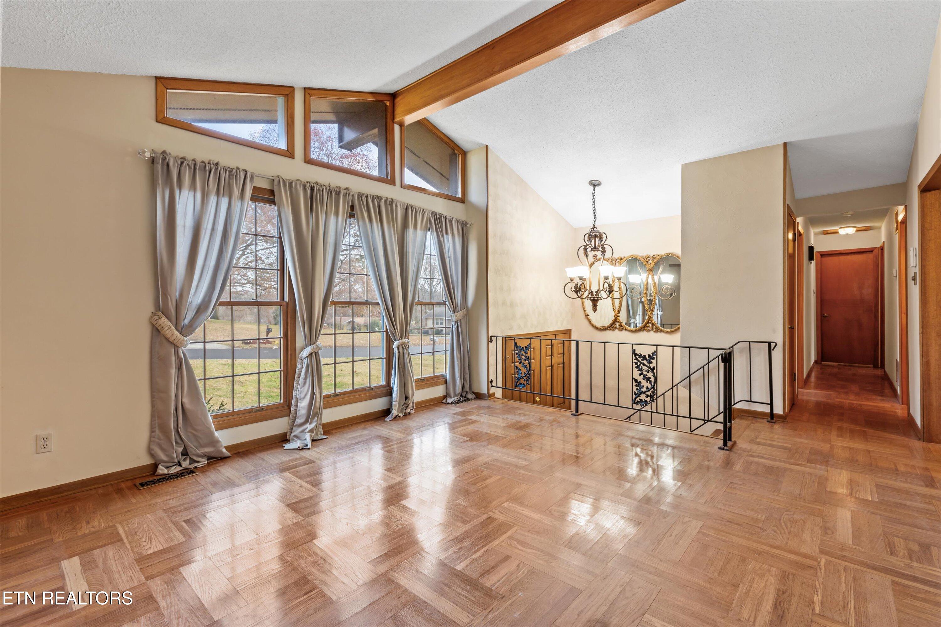 5305 SW Jonathan Way