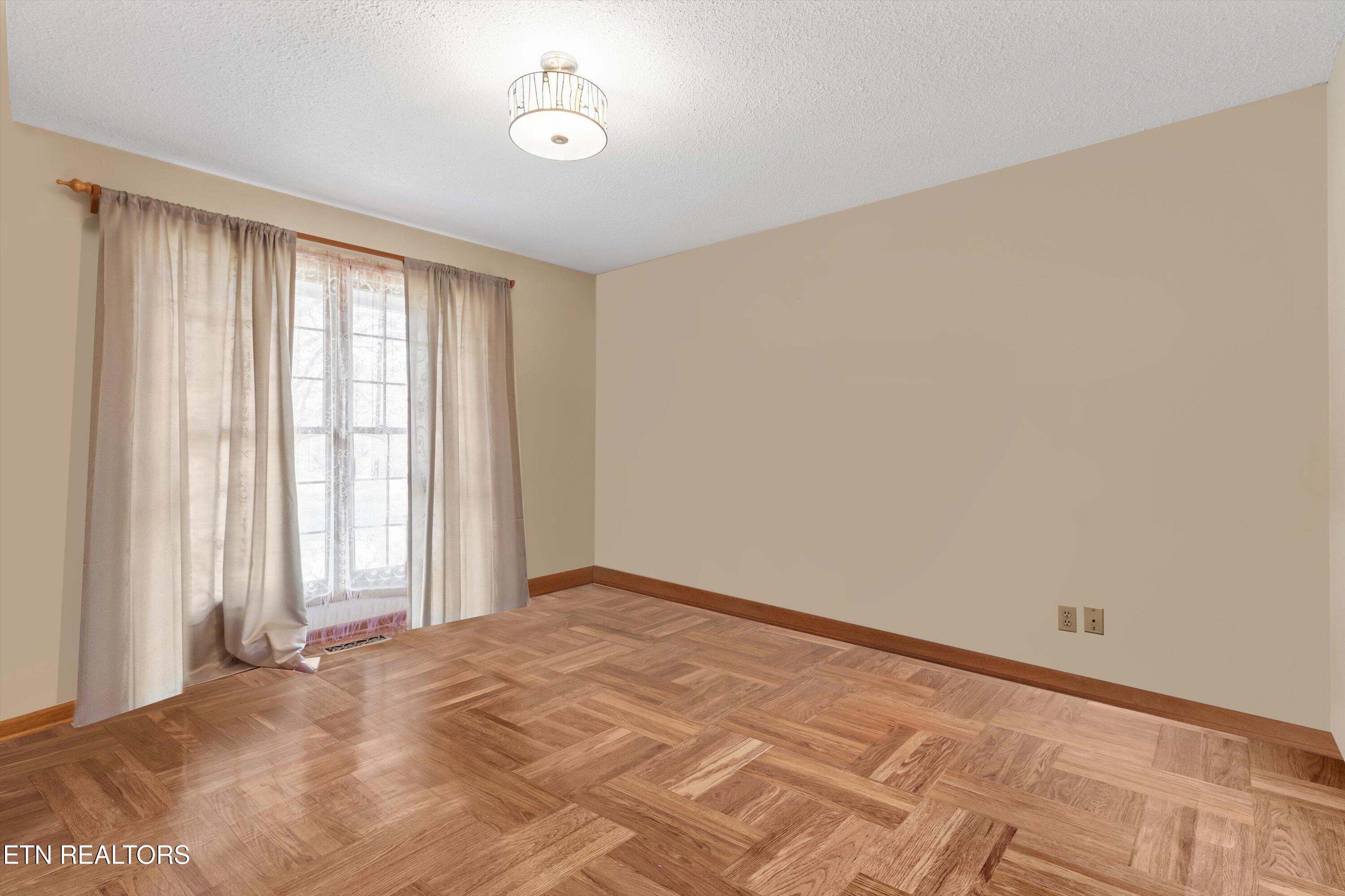 5305 SW Jonathan Way