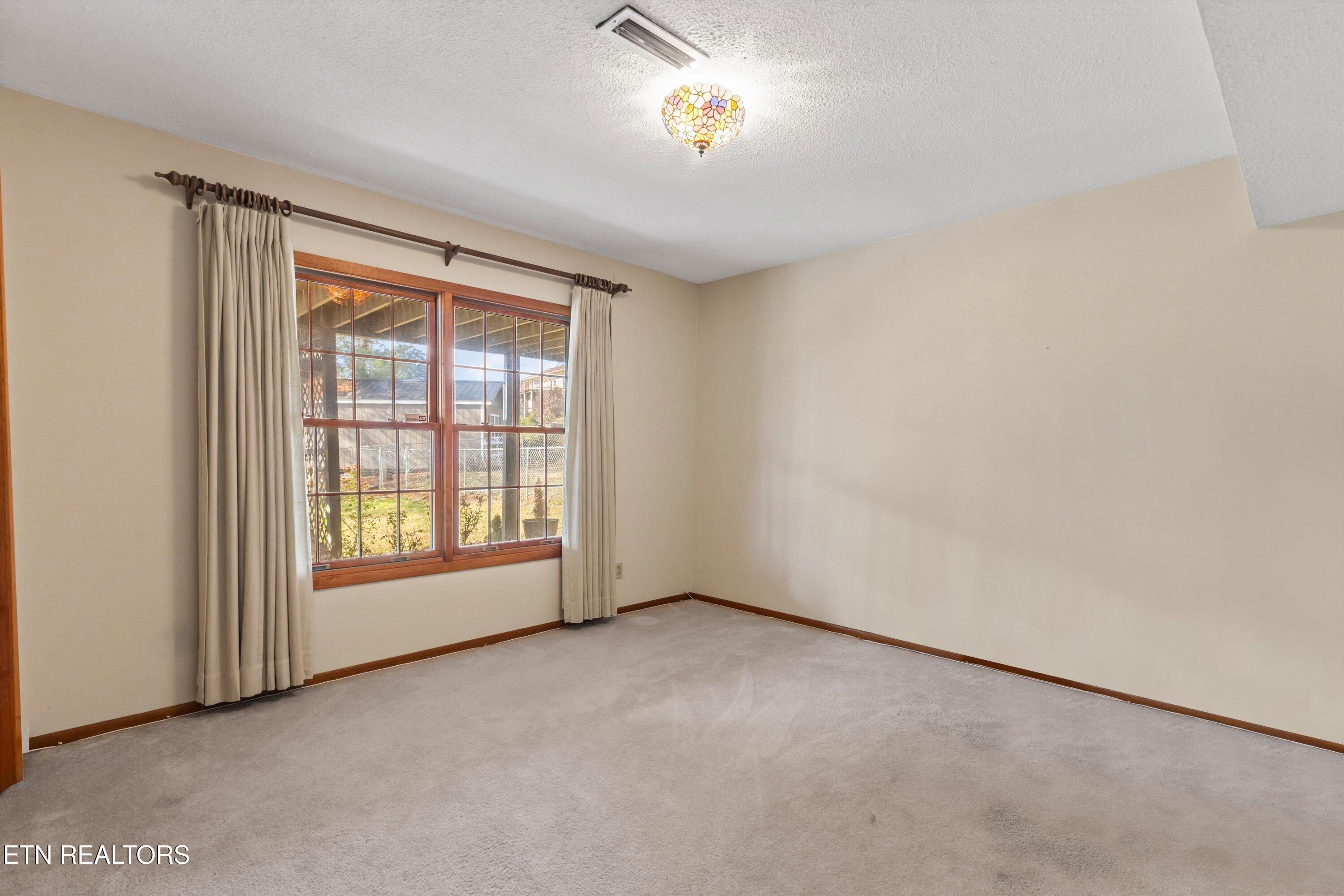 5305 SW Jonathan Way