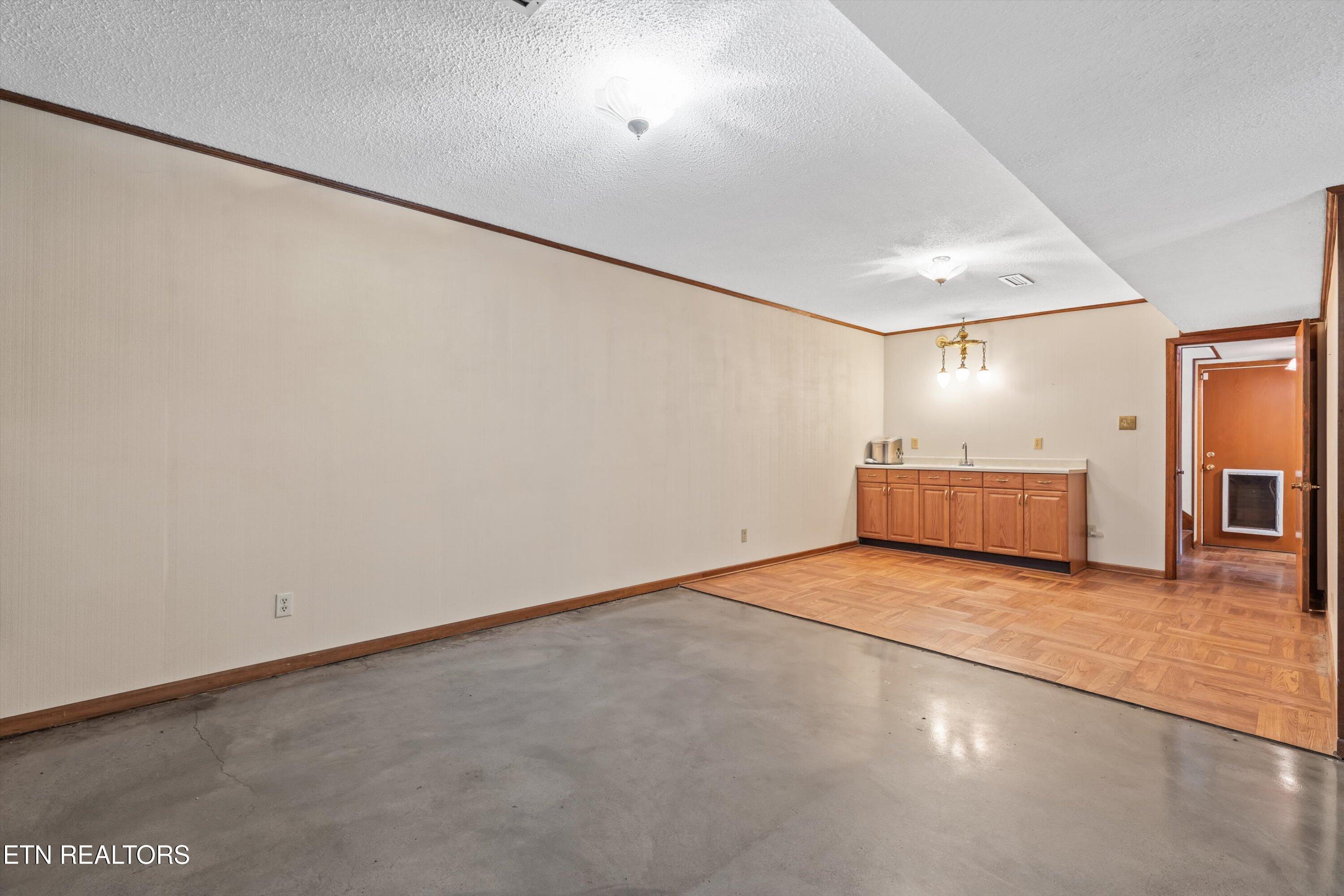 5305 SW Jonathan Way