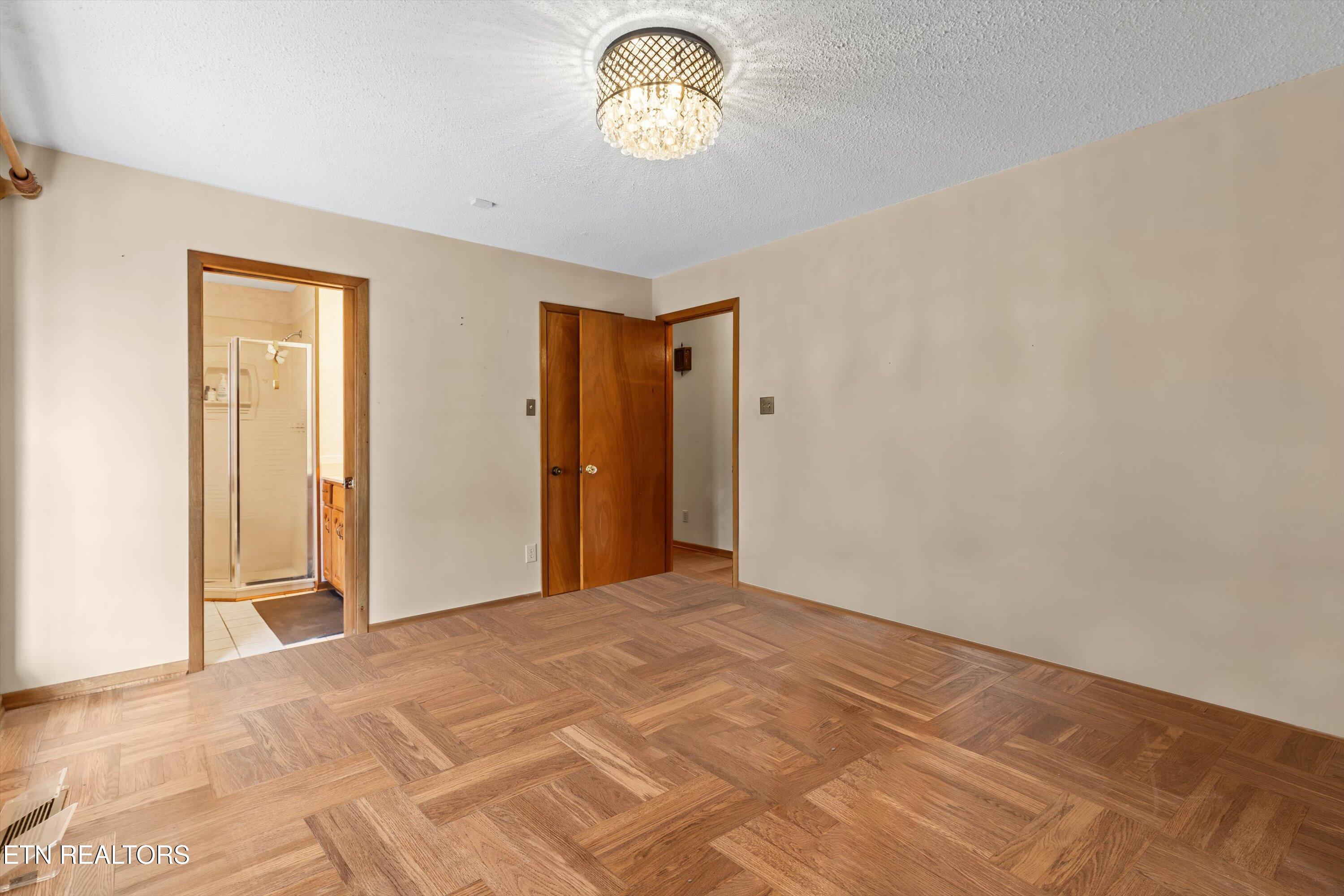 5305 SW Jonathan Way