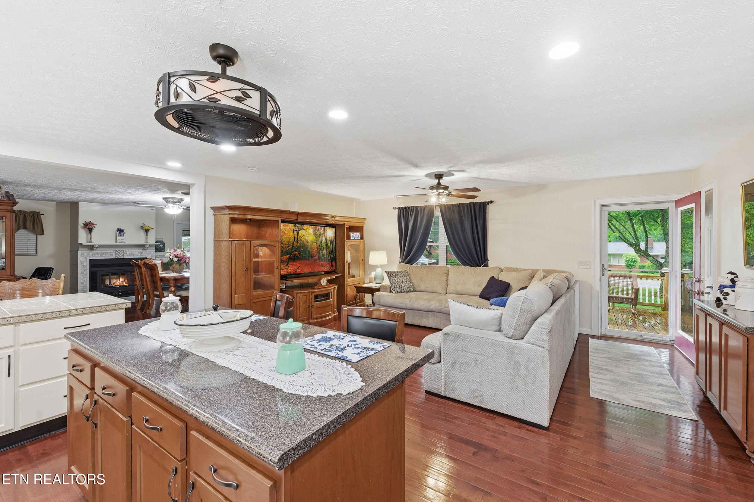 321 Smoky View Rd