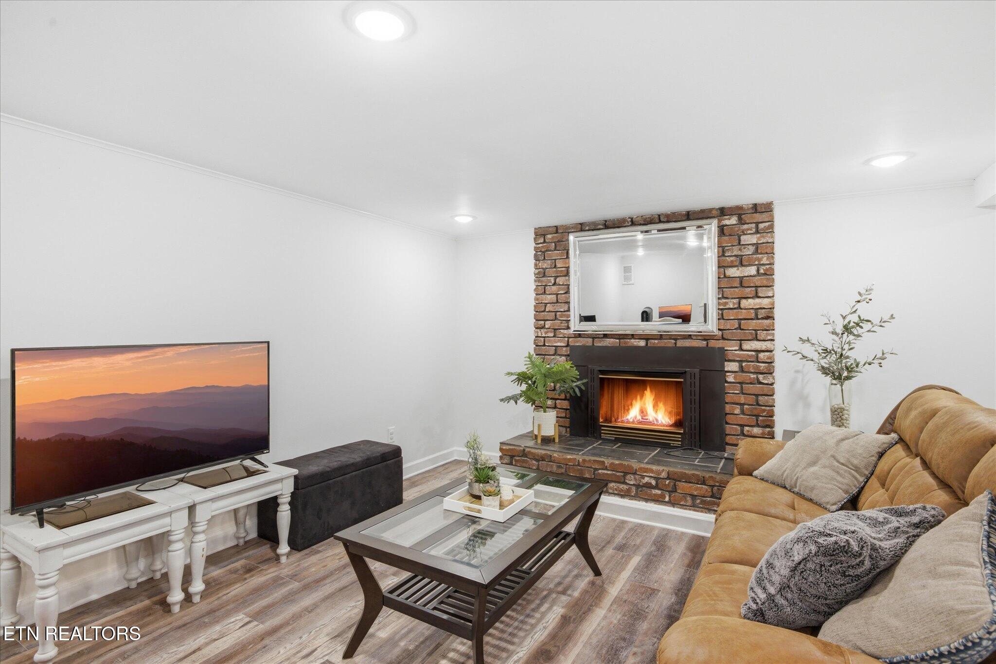 6408 Flintrock Circle