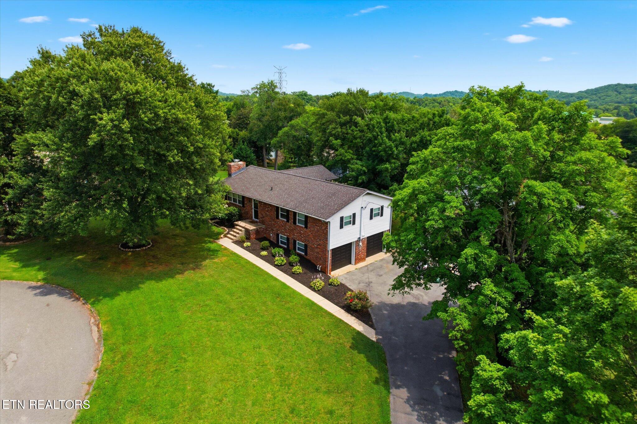 6408 Flintrock Circle