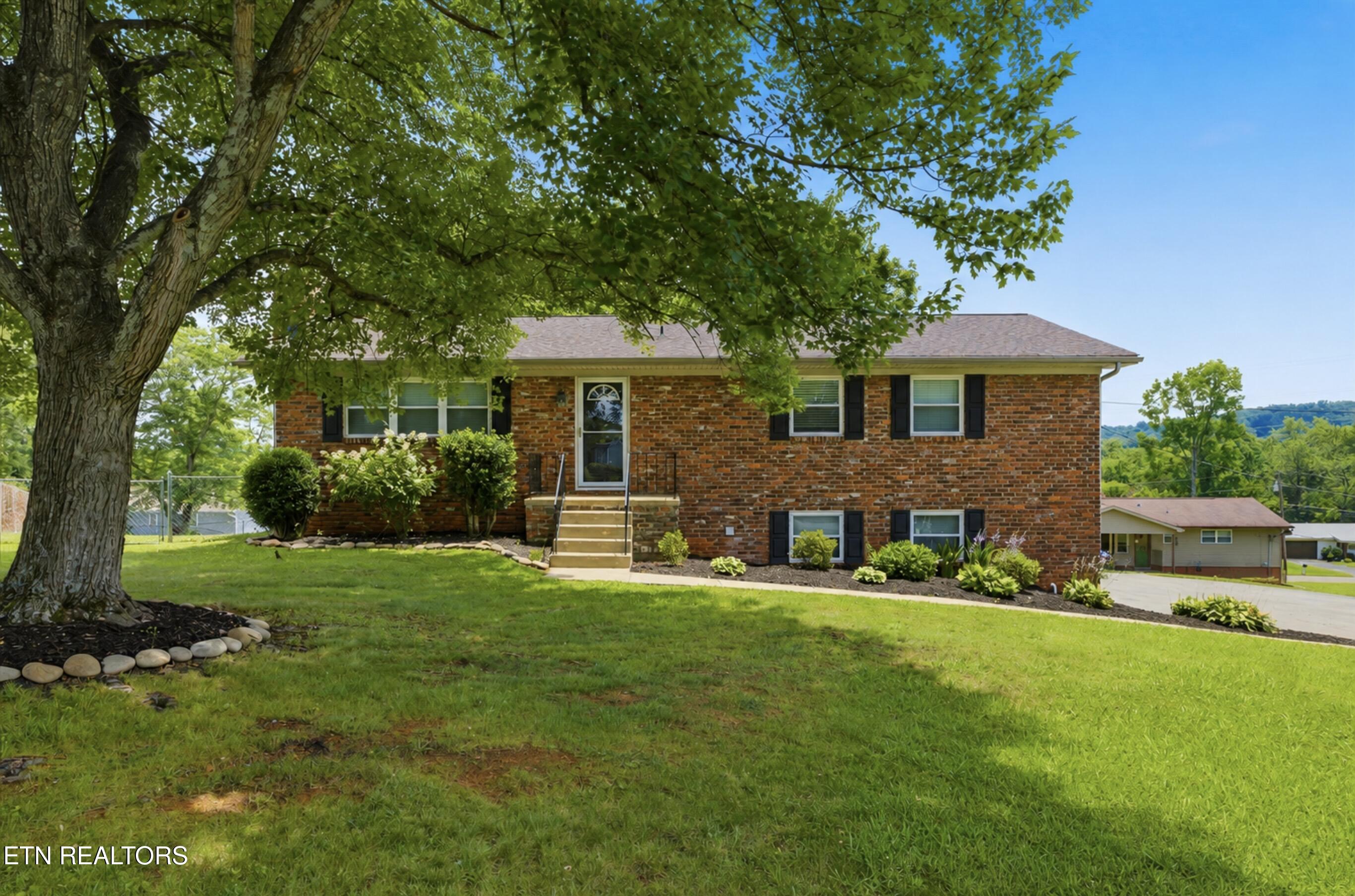 6408 Flintrock Circle