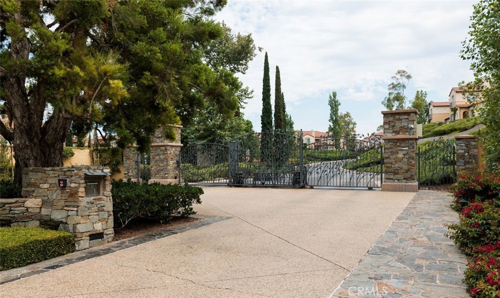 2 Teramo Court