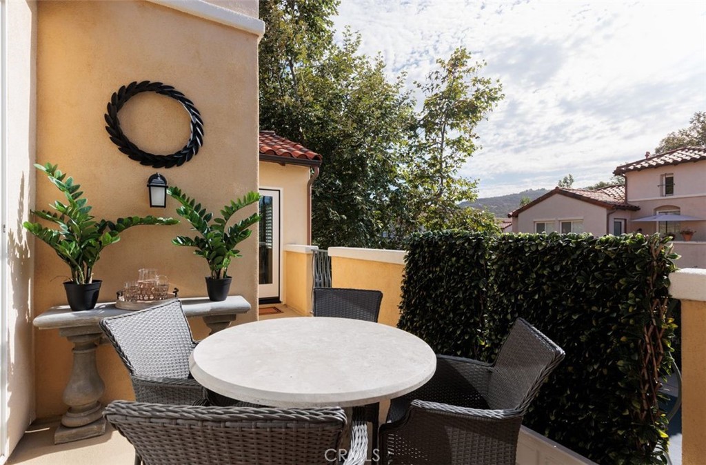 2 Teramo Court
