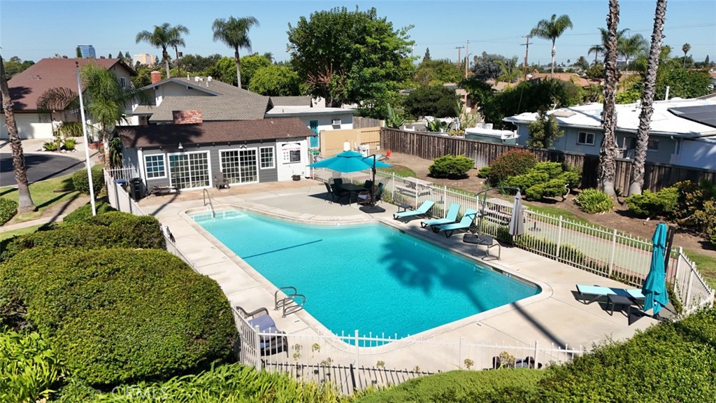 262 S La Linda Drive