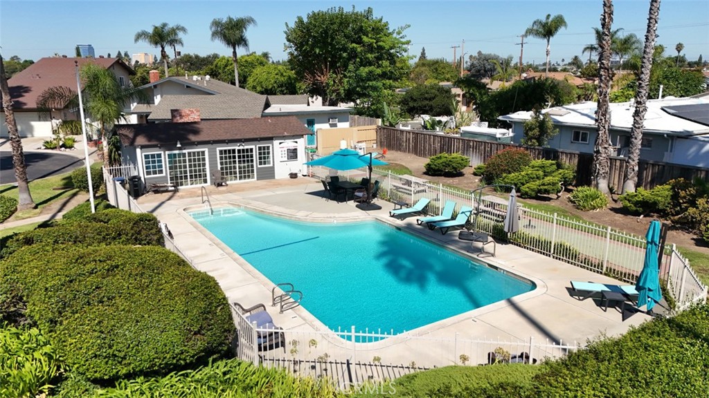 262 S La Linda Drive