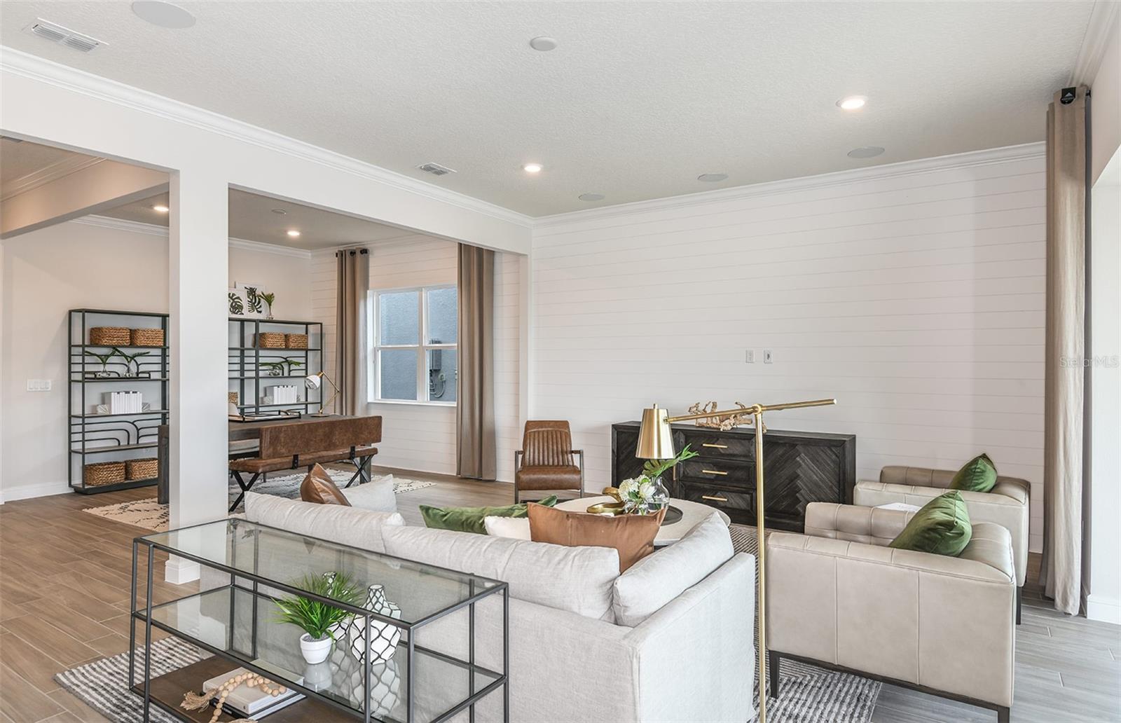 3961 WINDING MEADOWS ST