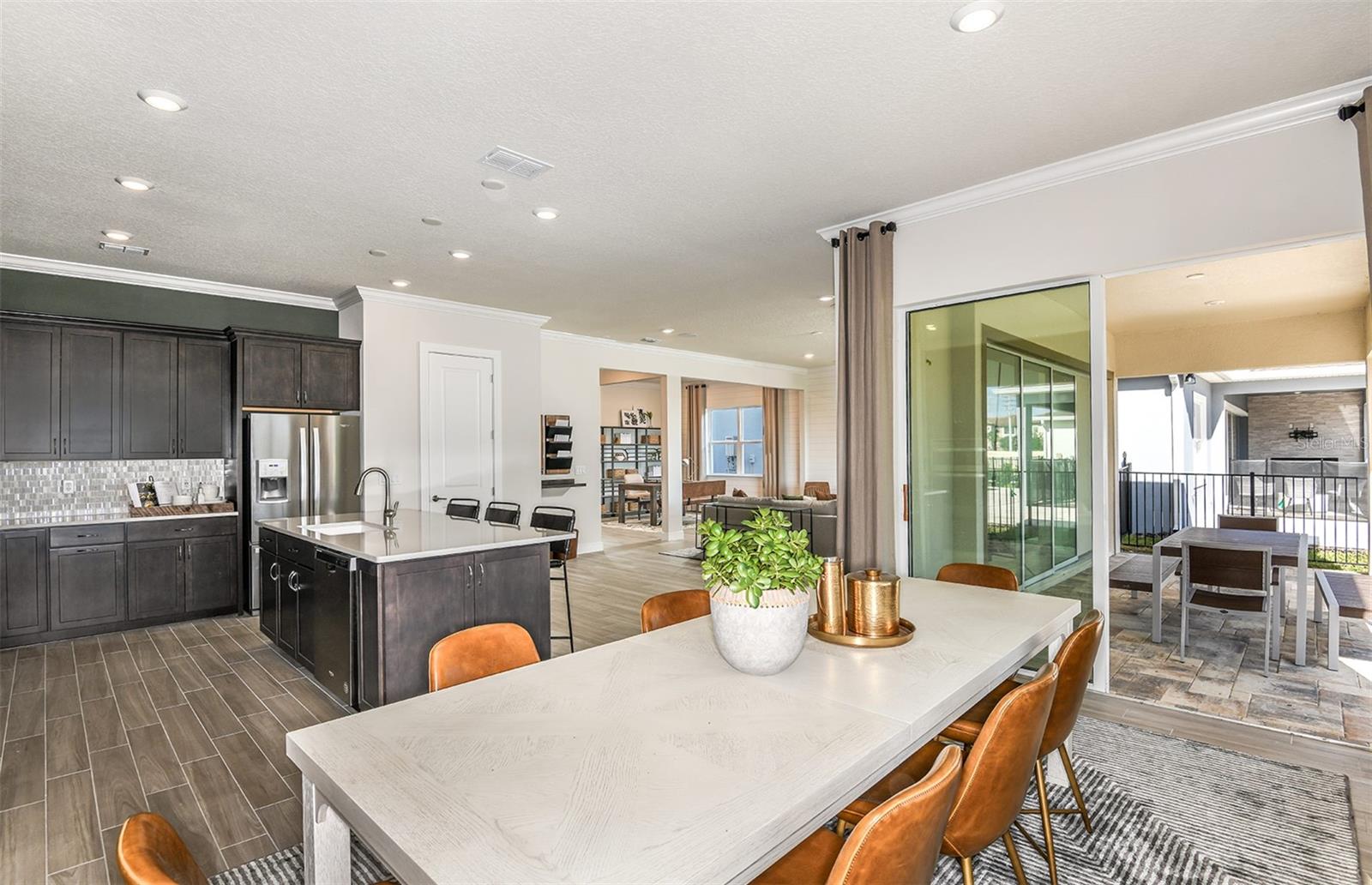 3961 WINDING MEADOWS ST