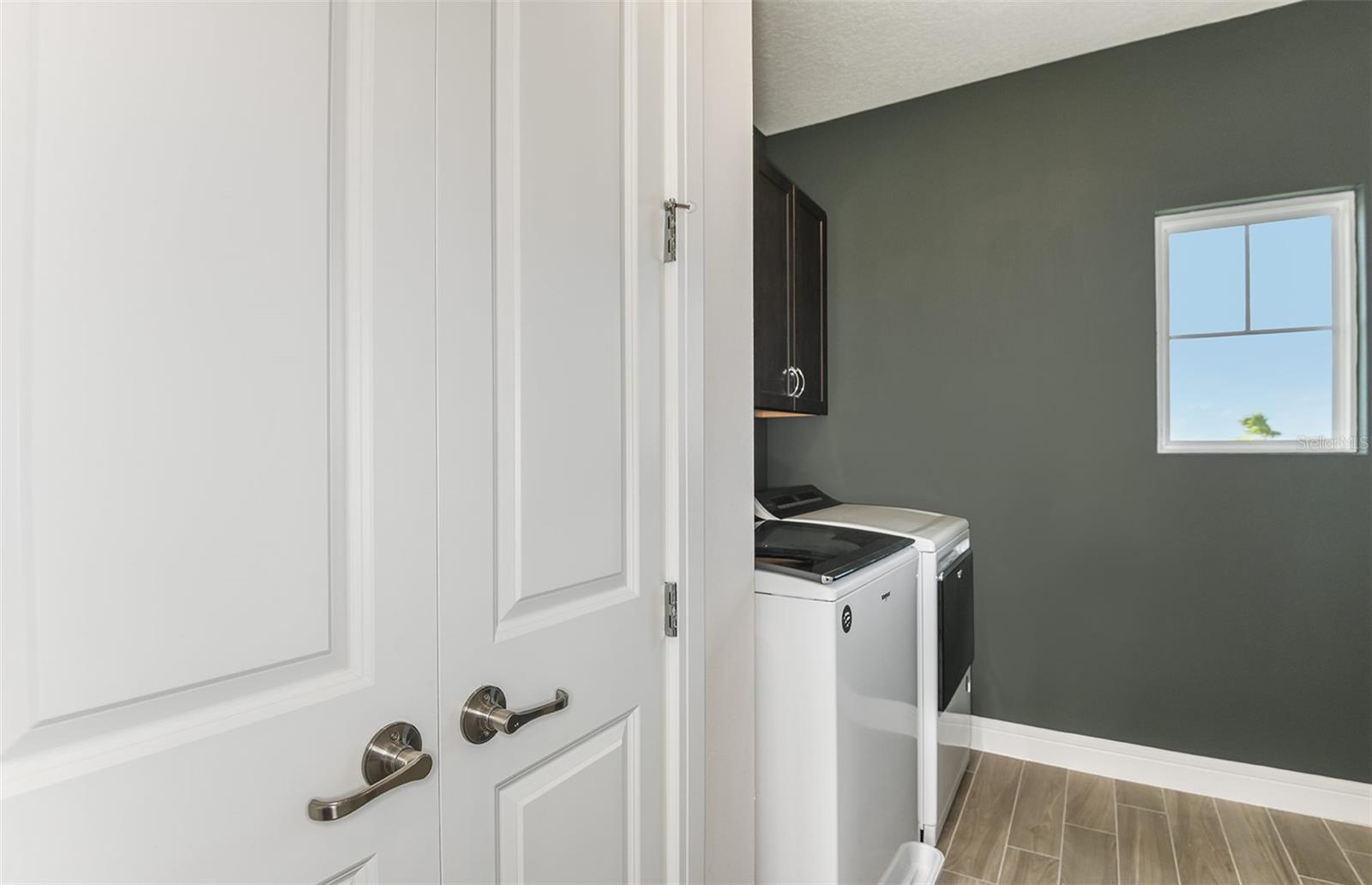 3961 WINDING MEADOWS ST