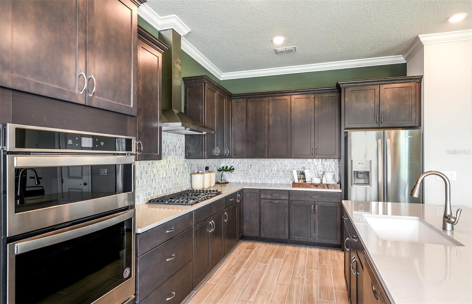 3961 WINDING MEADOWS ST