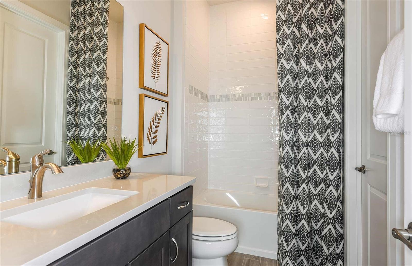 3961 WINDING MEADOWS ST