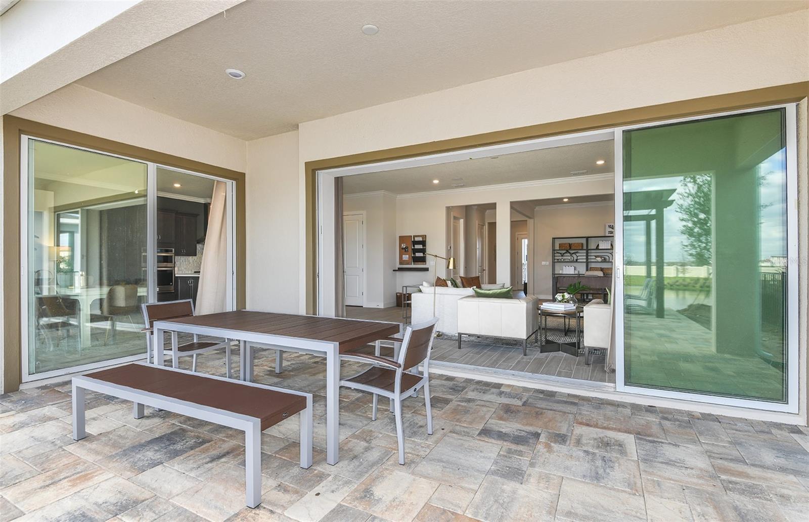 3961 WINDING MEADOWS ST